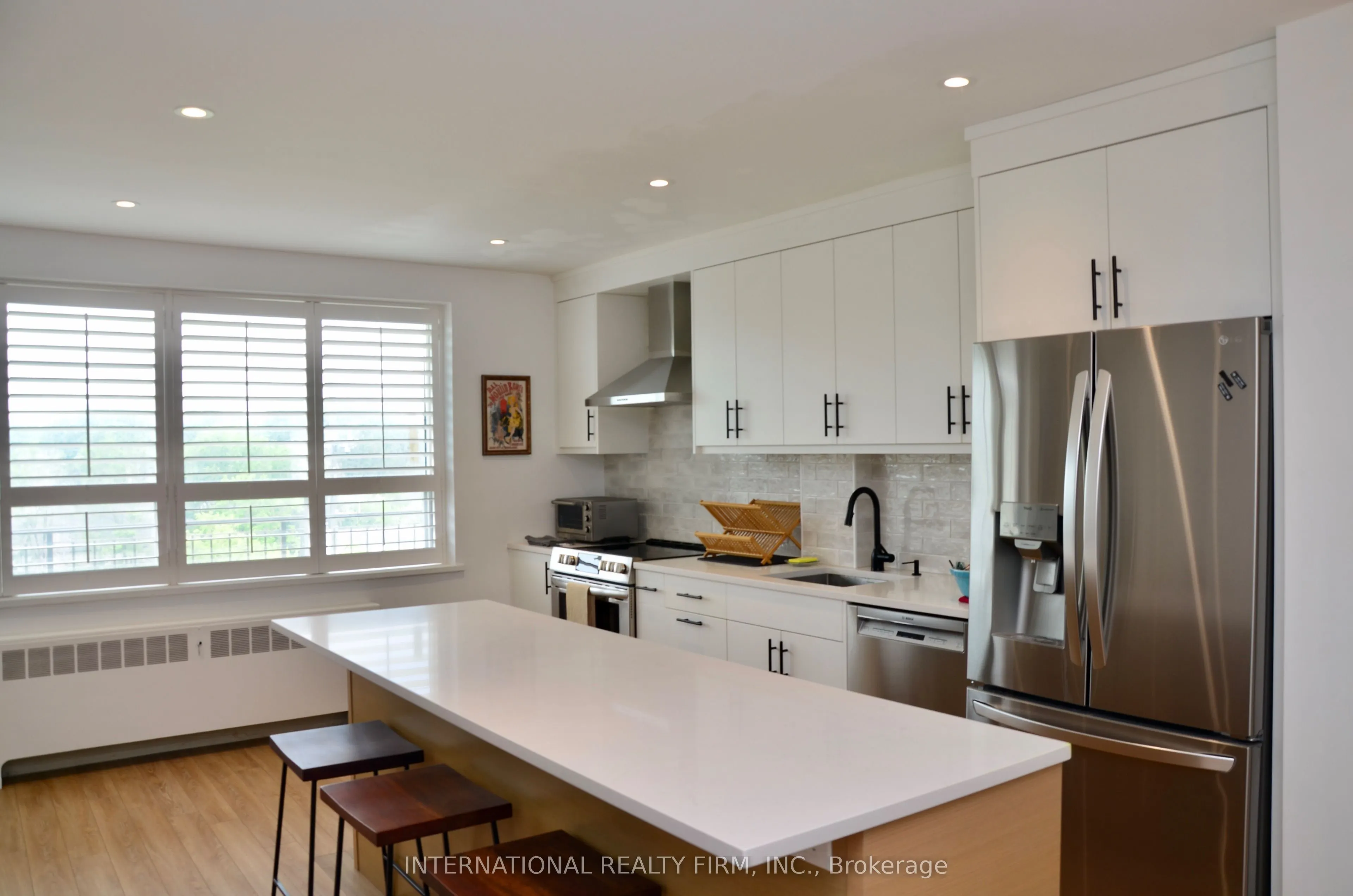 219 Wilson Avenue #404