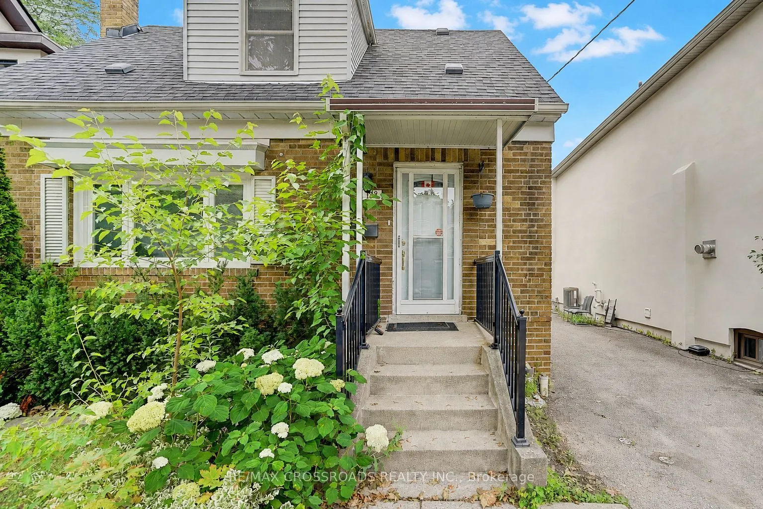 128 Leacrest Road