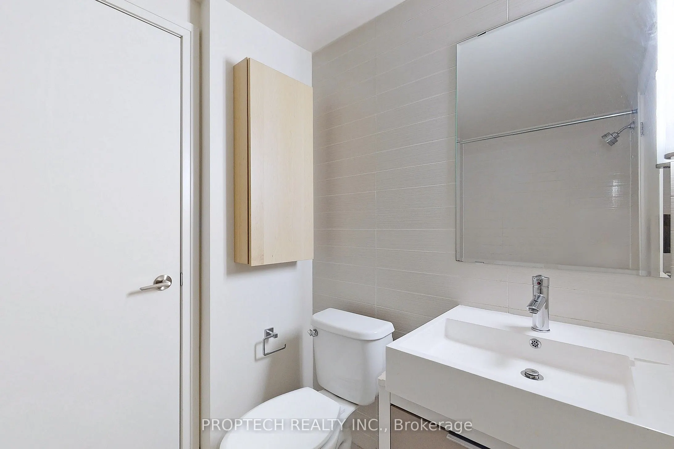 5 Hanna Avenue #509