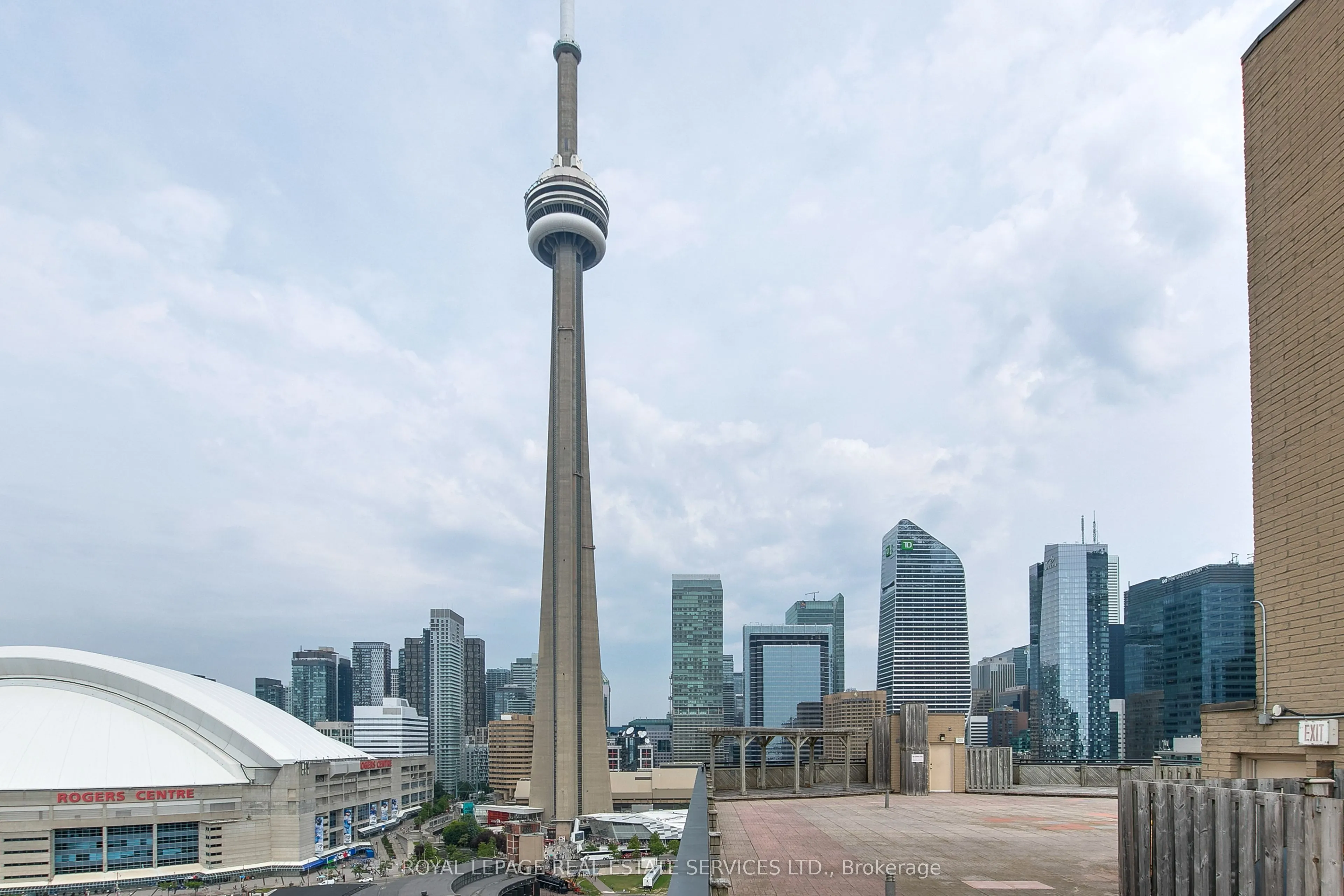 250 Queens Quay #1104