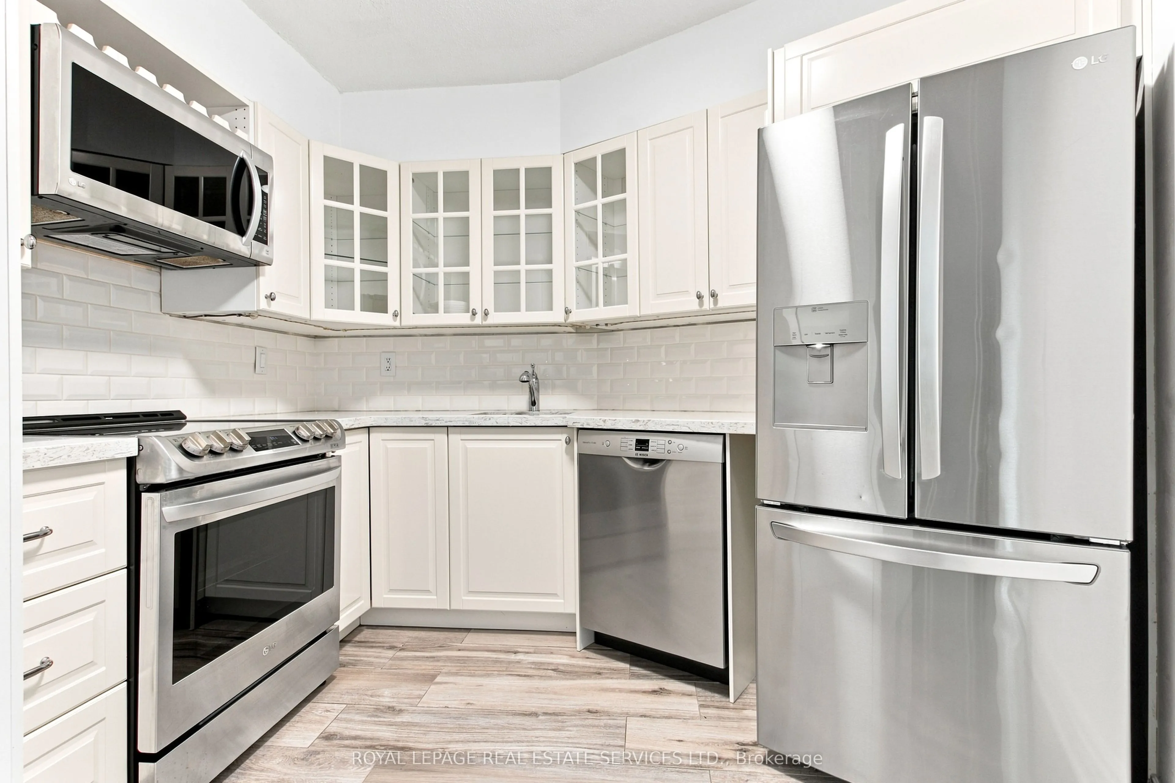 250 Queens Quay #1104