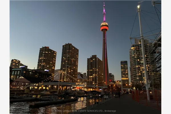 250 Queens Quay #1104