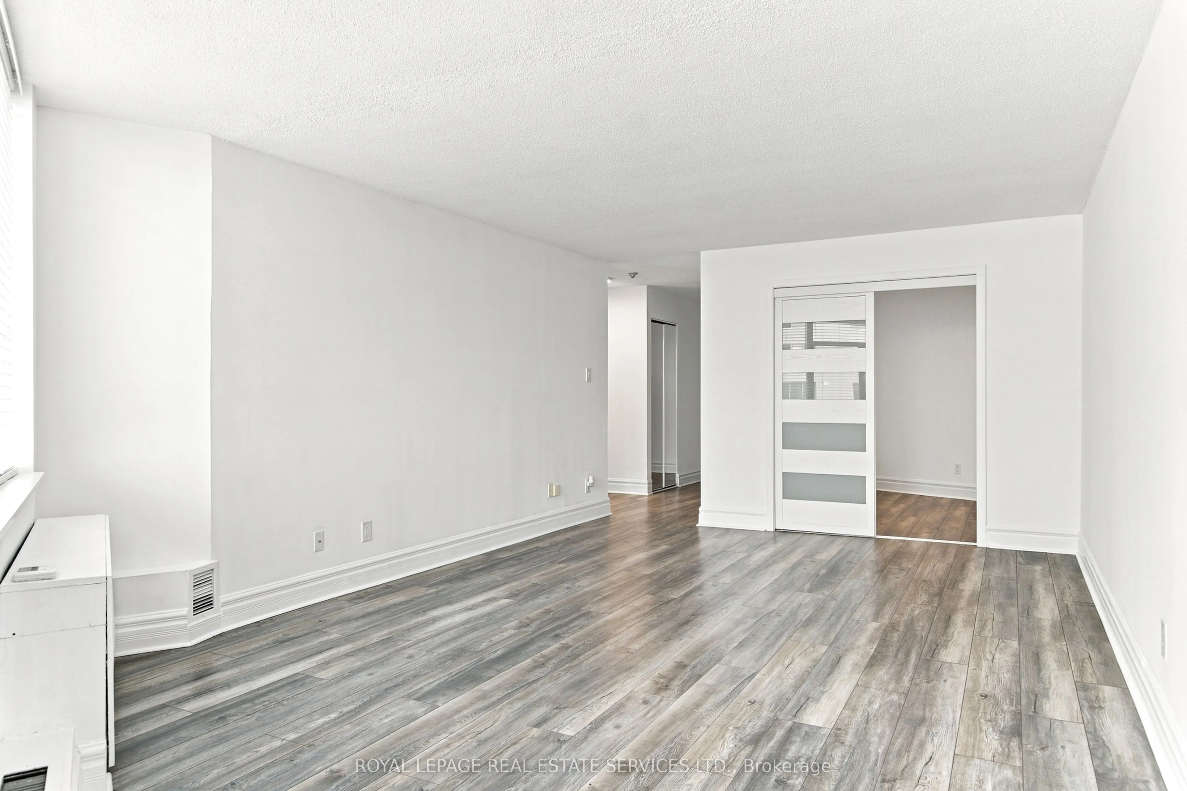 250 Queens Quay #1104