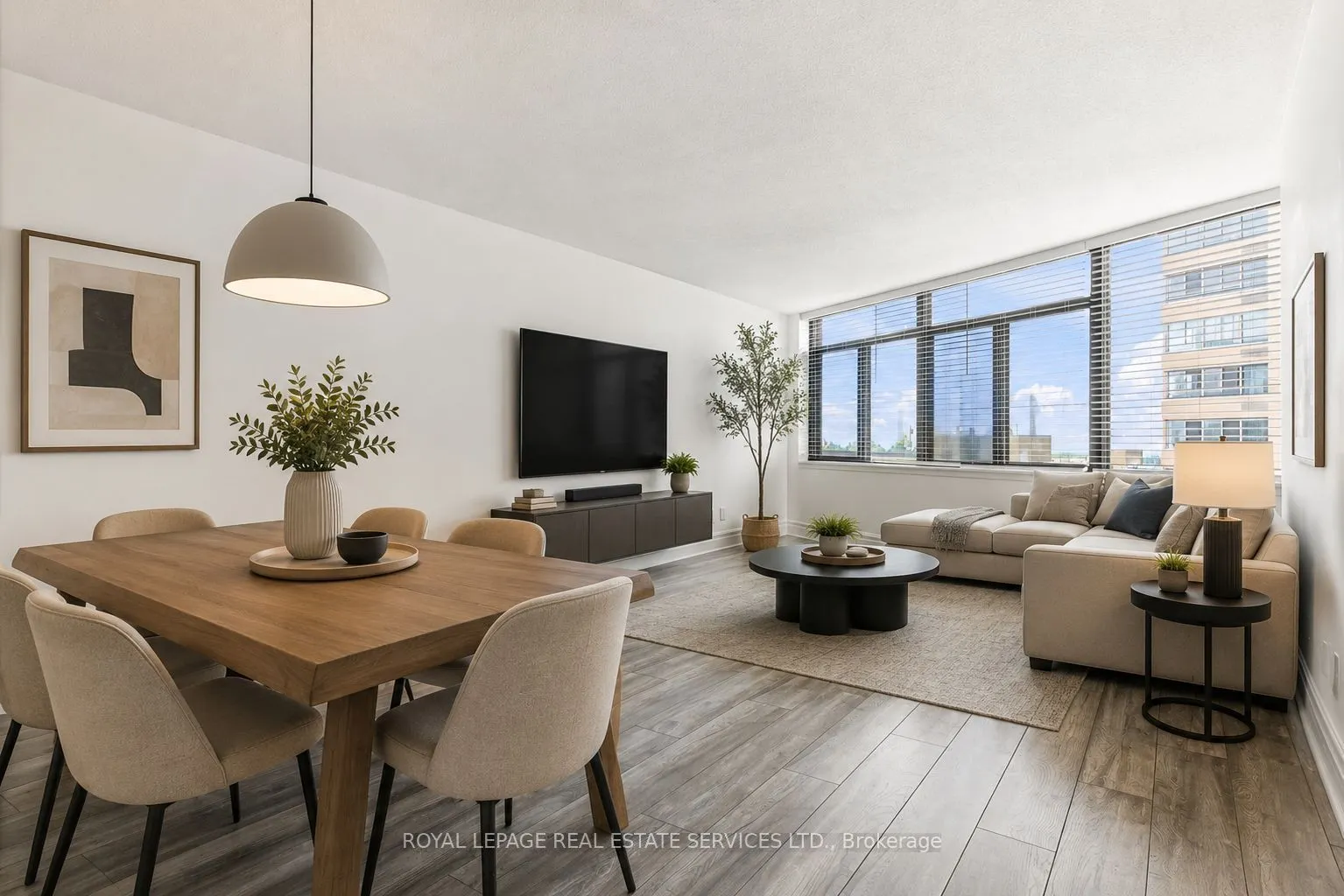 250 Queens Quay #1104