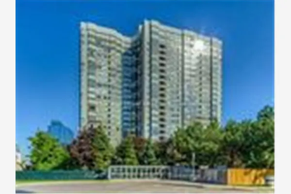 7 Bishop Avenue #905