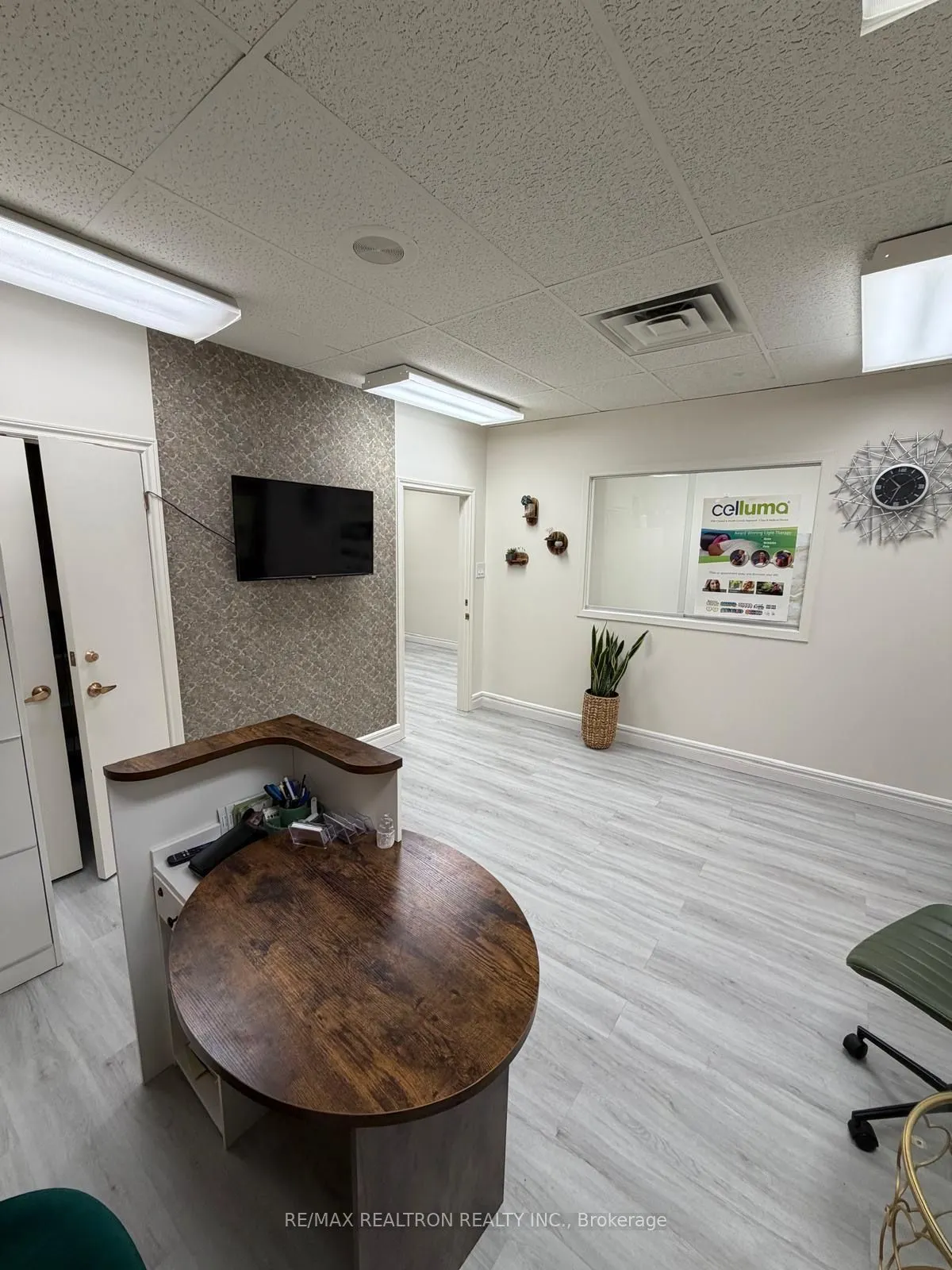 4949 Bathurst Street