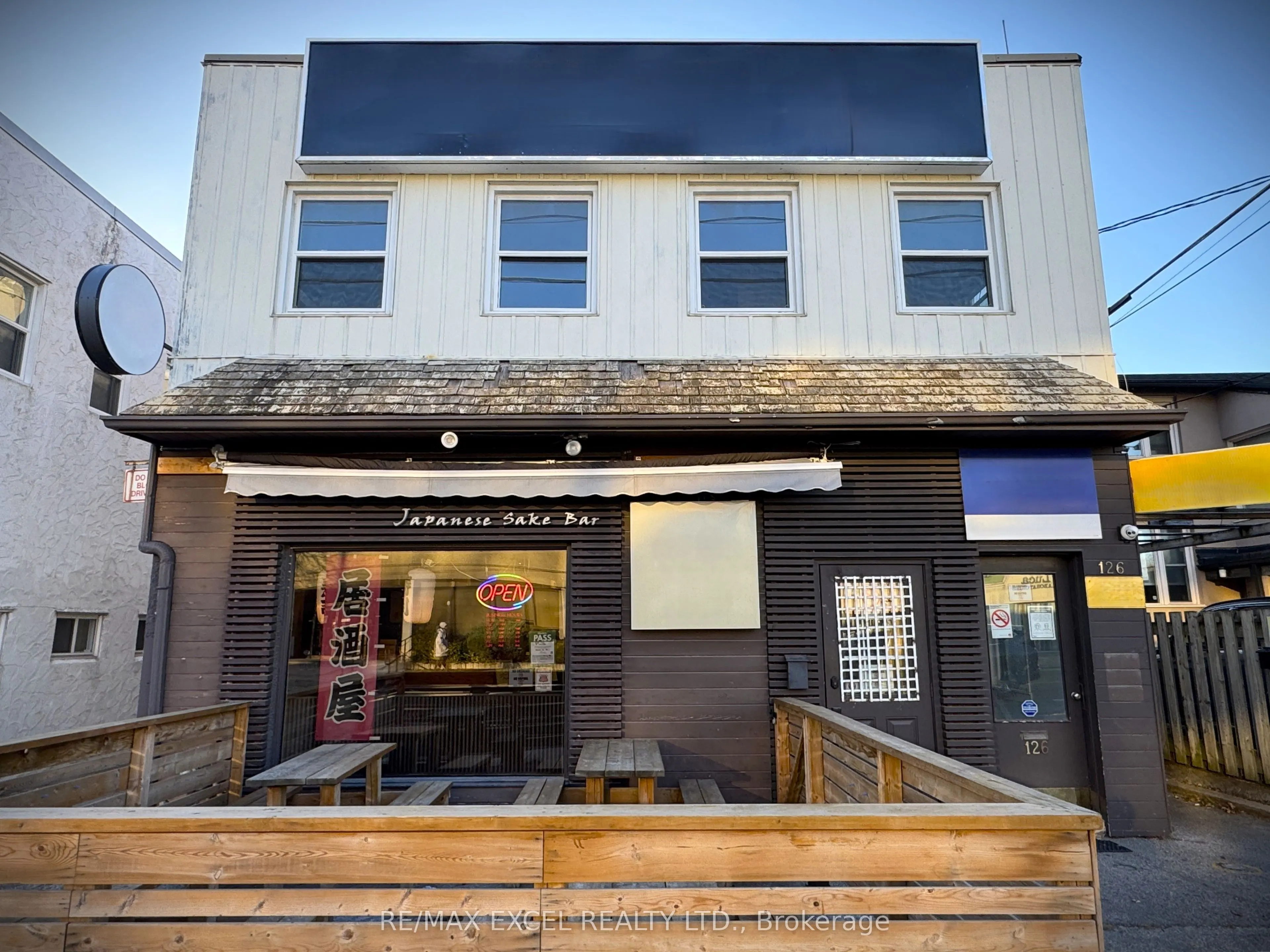126 Willowdale Avenue