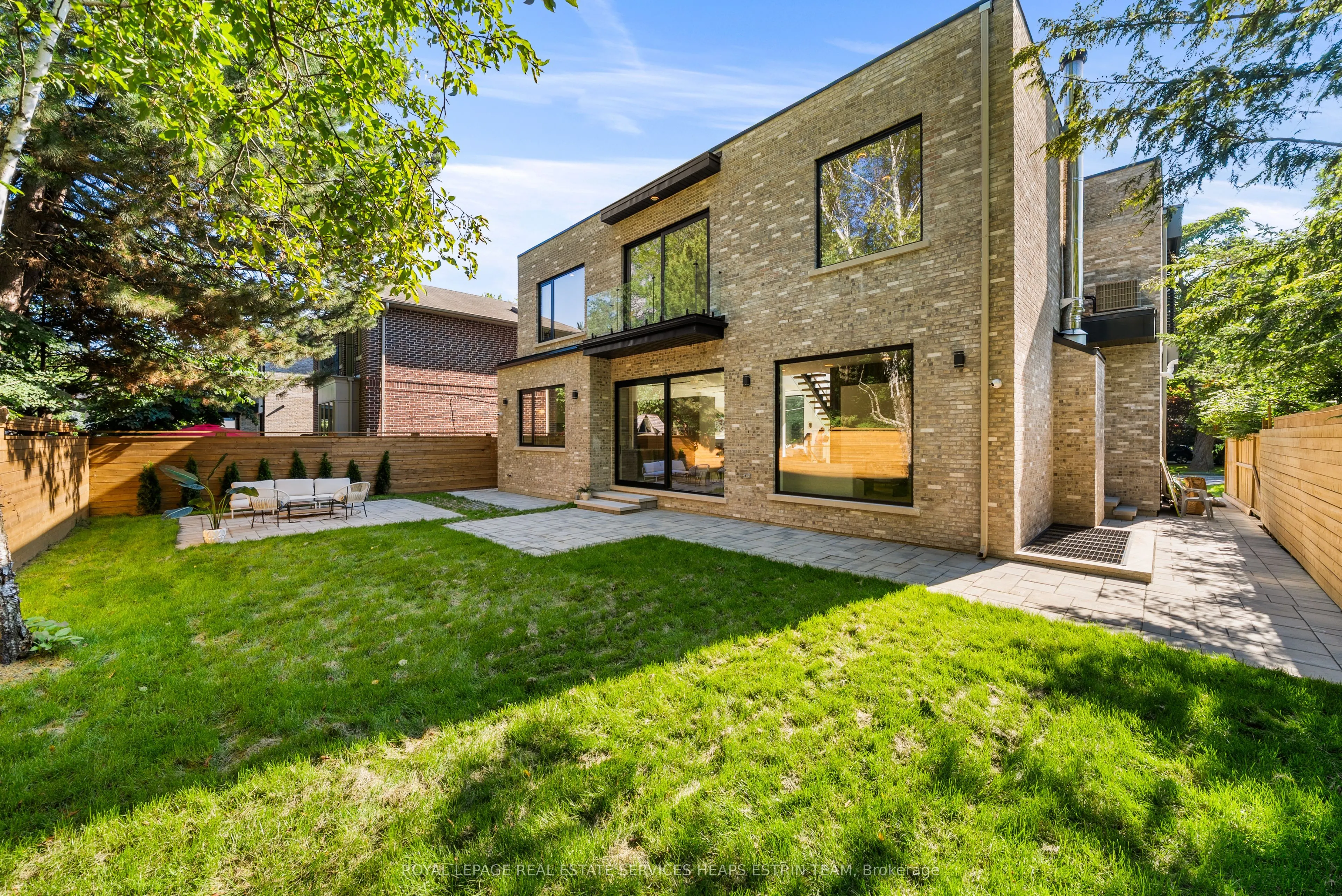 7 Lumley Avenue