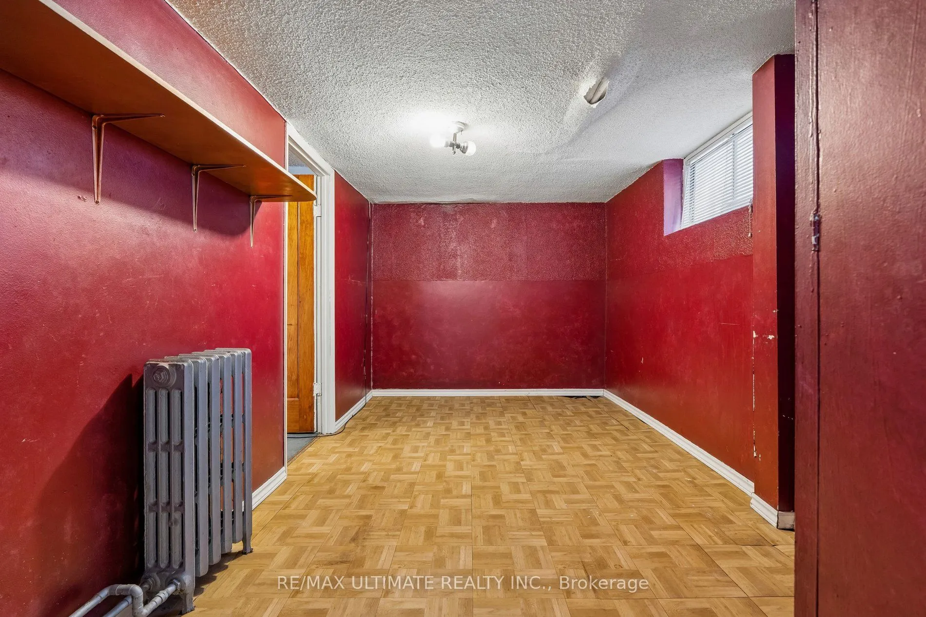 463 Oakwood Avenue