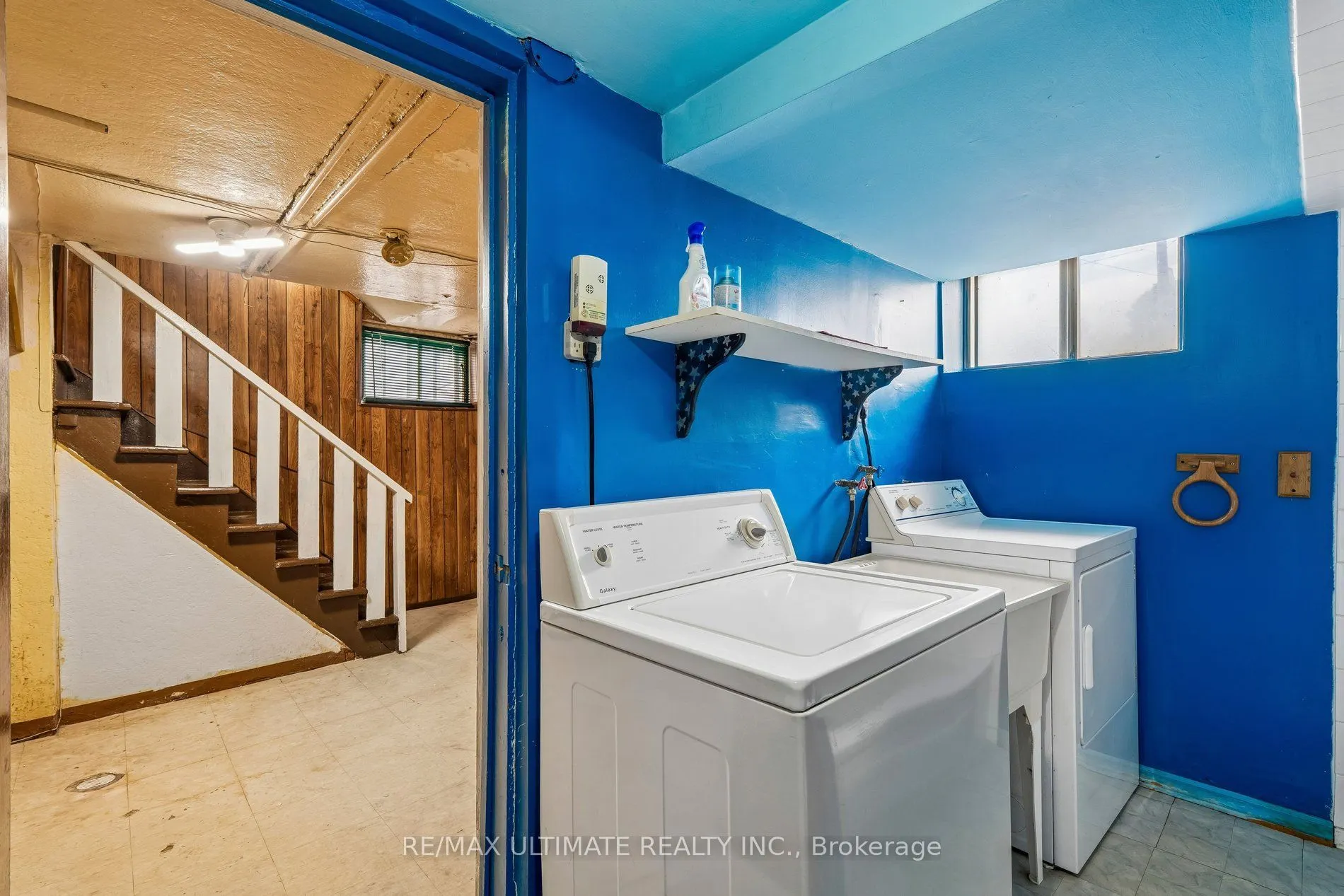 463 Oakwood Avenue