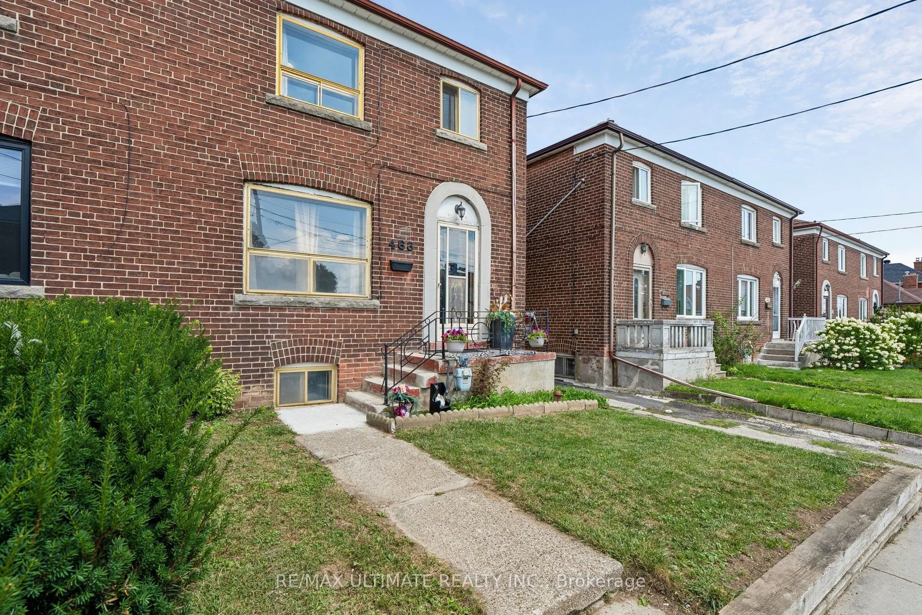 463 Oakwood Avenue