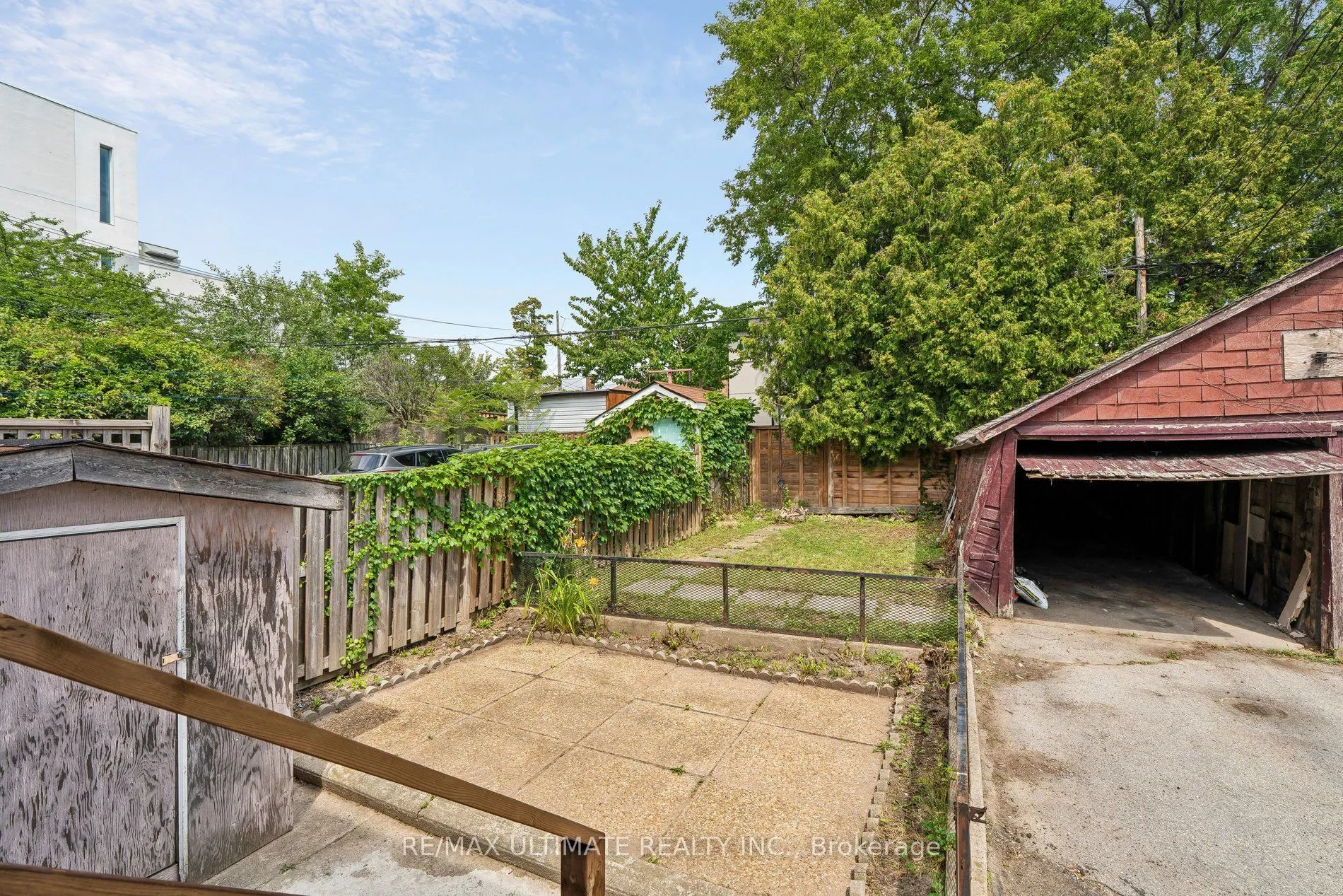 463 Oakwood Avenue