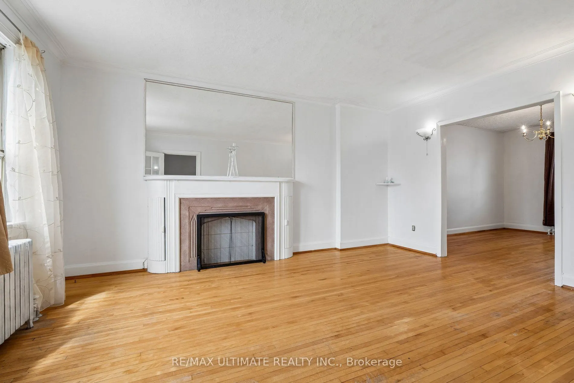 463 Oakwood Avenue
