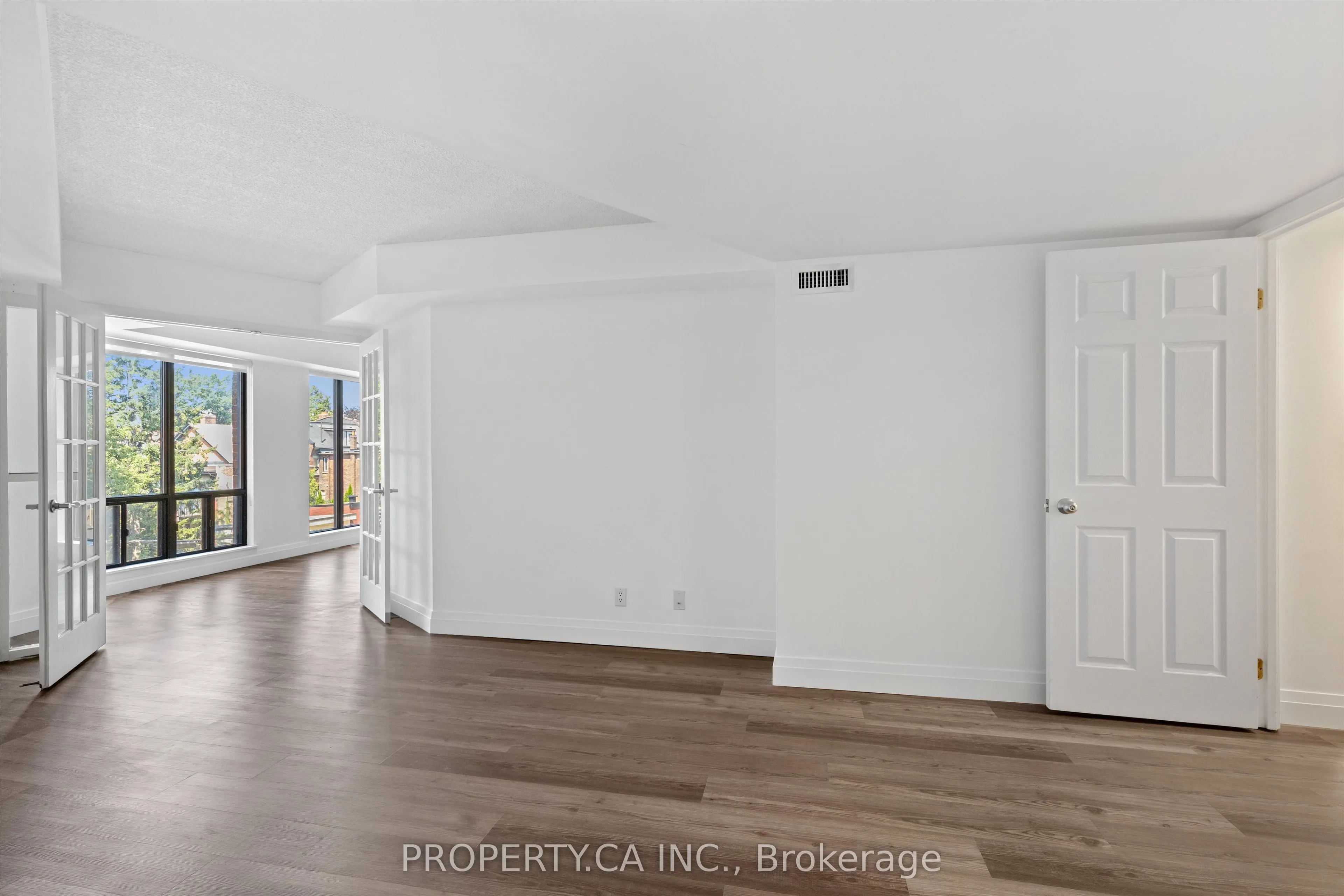 456 College Street #306