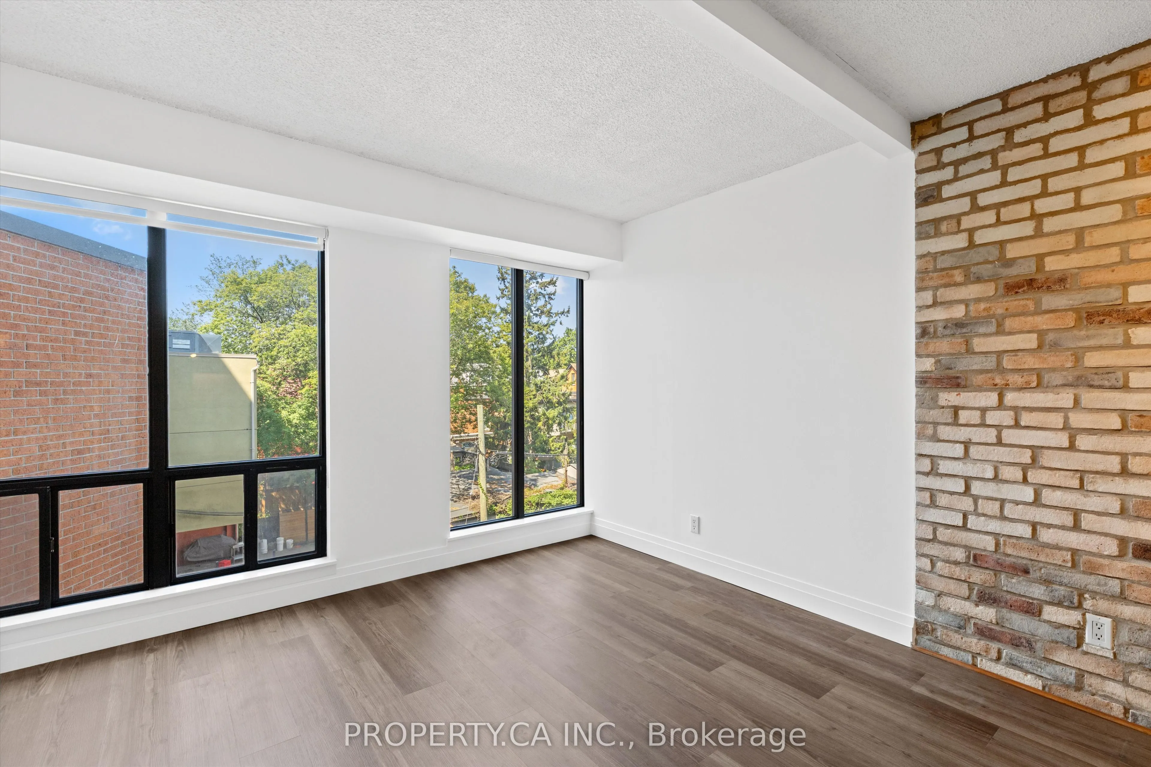 456 College Street #306