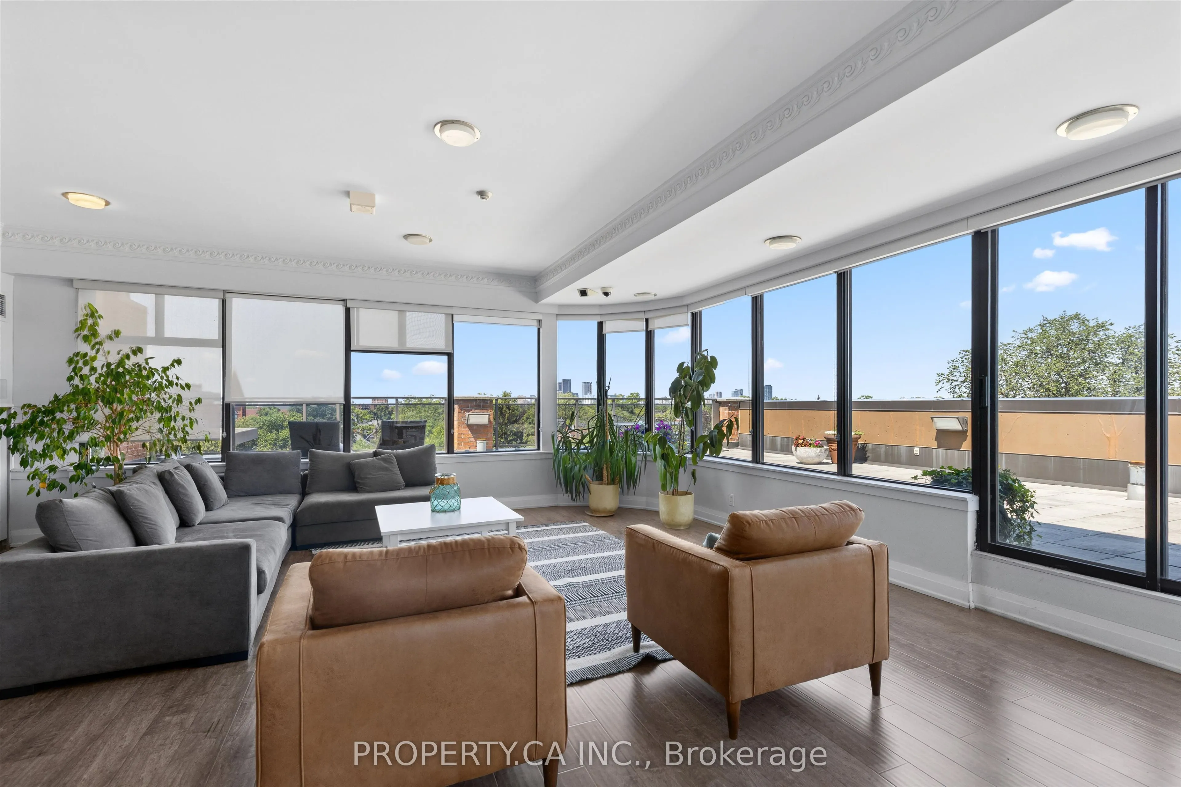 456 College Street #306