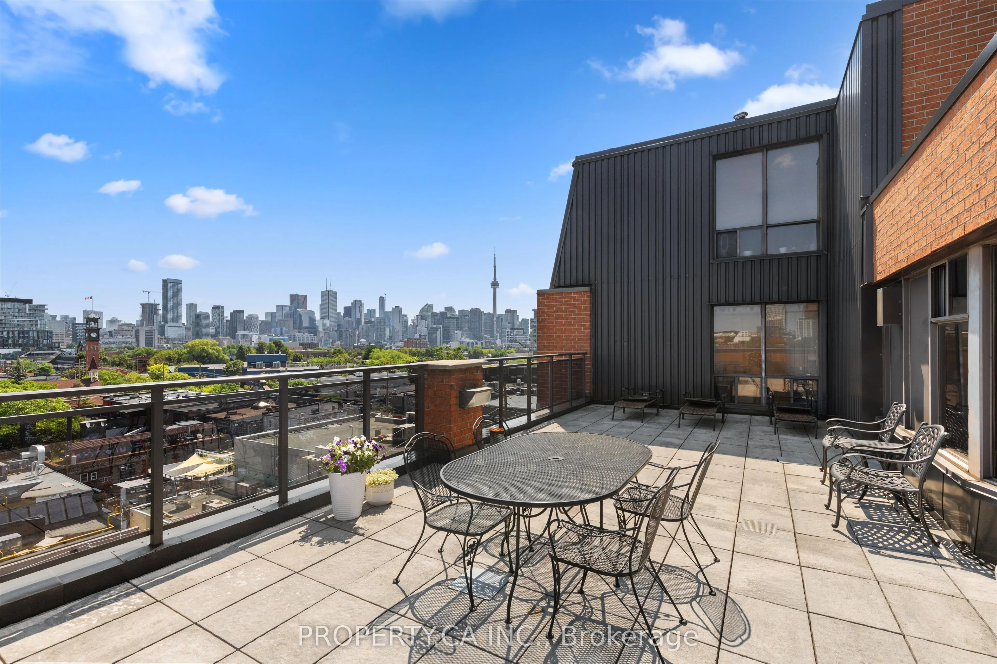 456 College Street #306