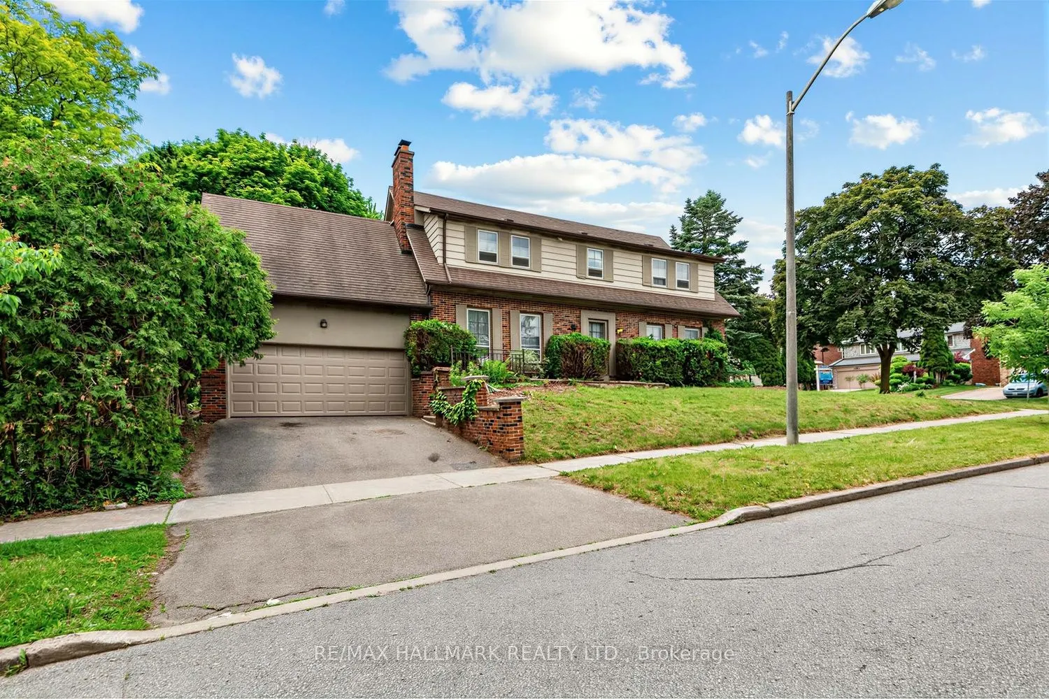 691 Conacher Drive