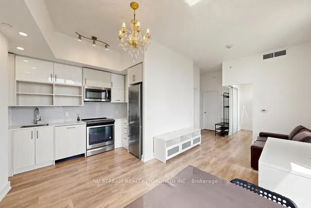 128 Fairview Mall Drive #405