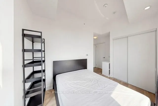 128 Fairview Mall Drive #405