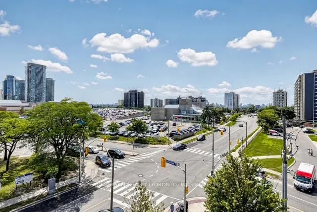 128 Fairview Mall Drive #405