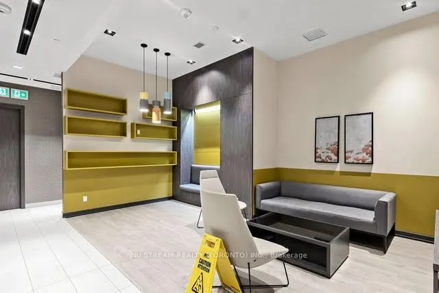 128 Fairview Mall Drive #405