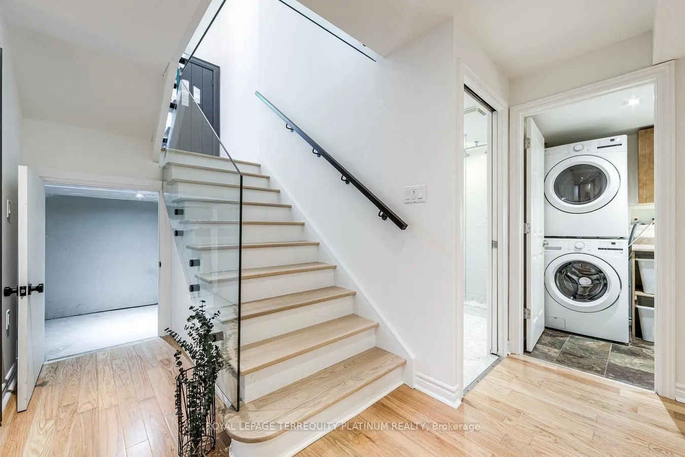 204 Ellerslie Avenue