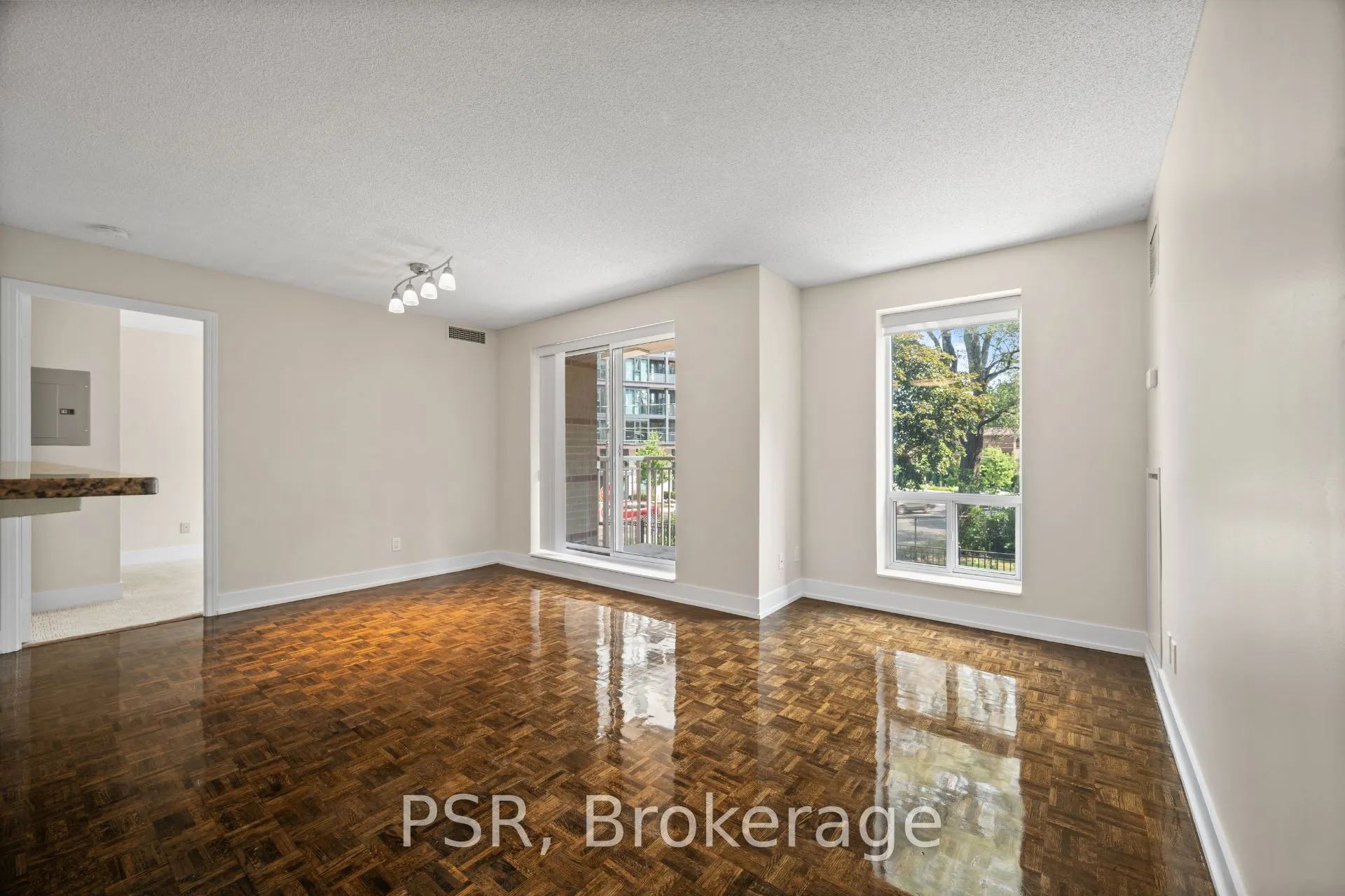 515 Rosewell Avenue #110