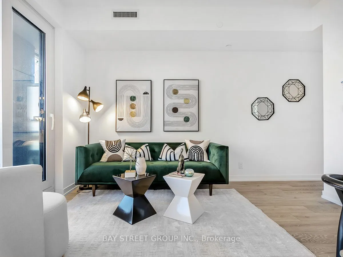 2020 Bathurst Street #1812