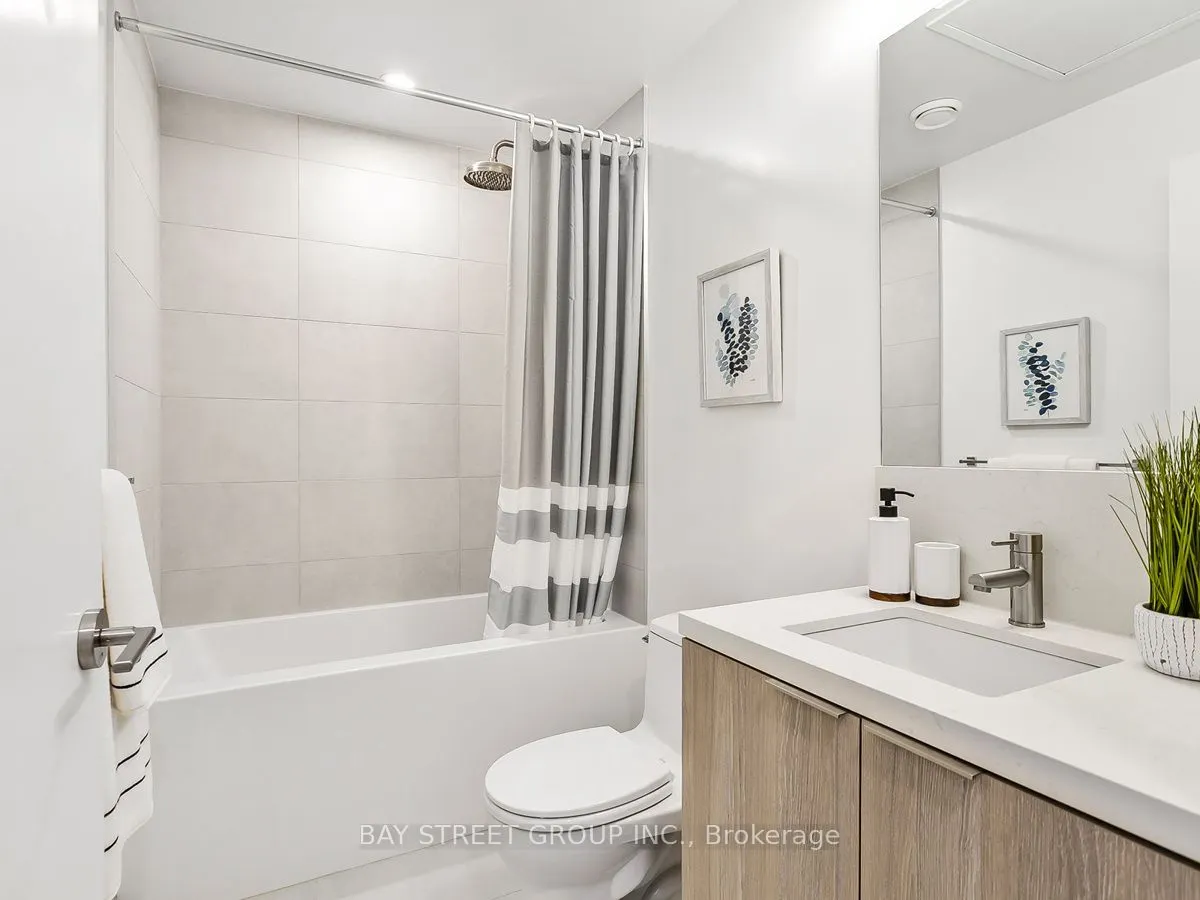 2020 Bathurst Street #1812