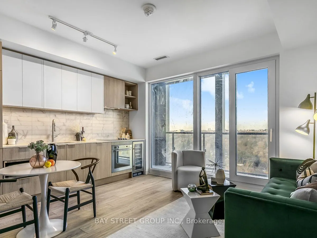 2020 Bathurst Street #1812