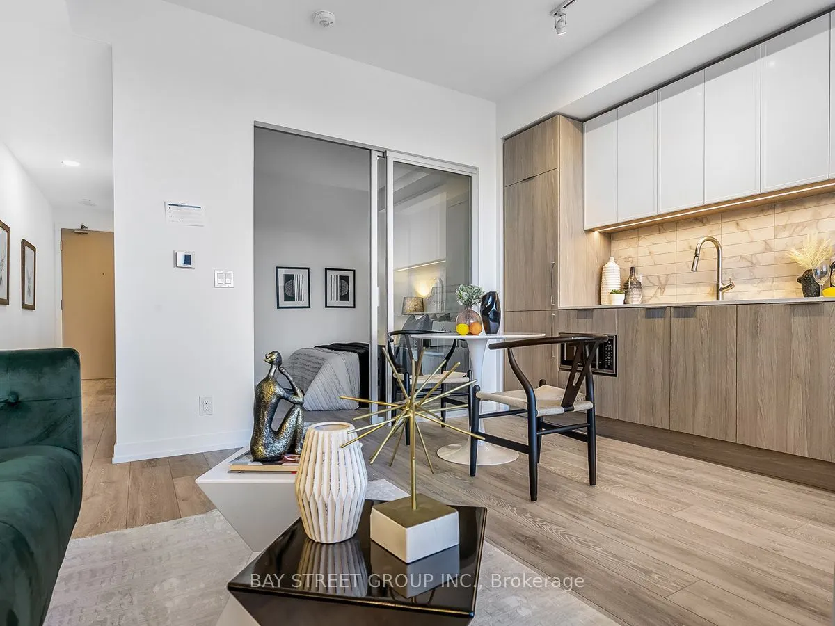 2020 Bathurst Street #1812