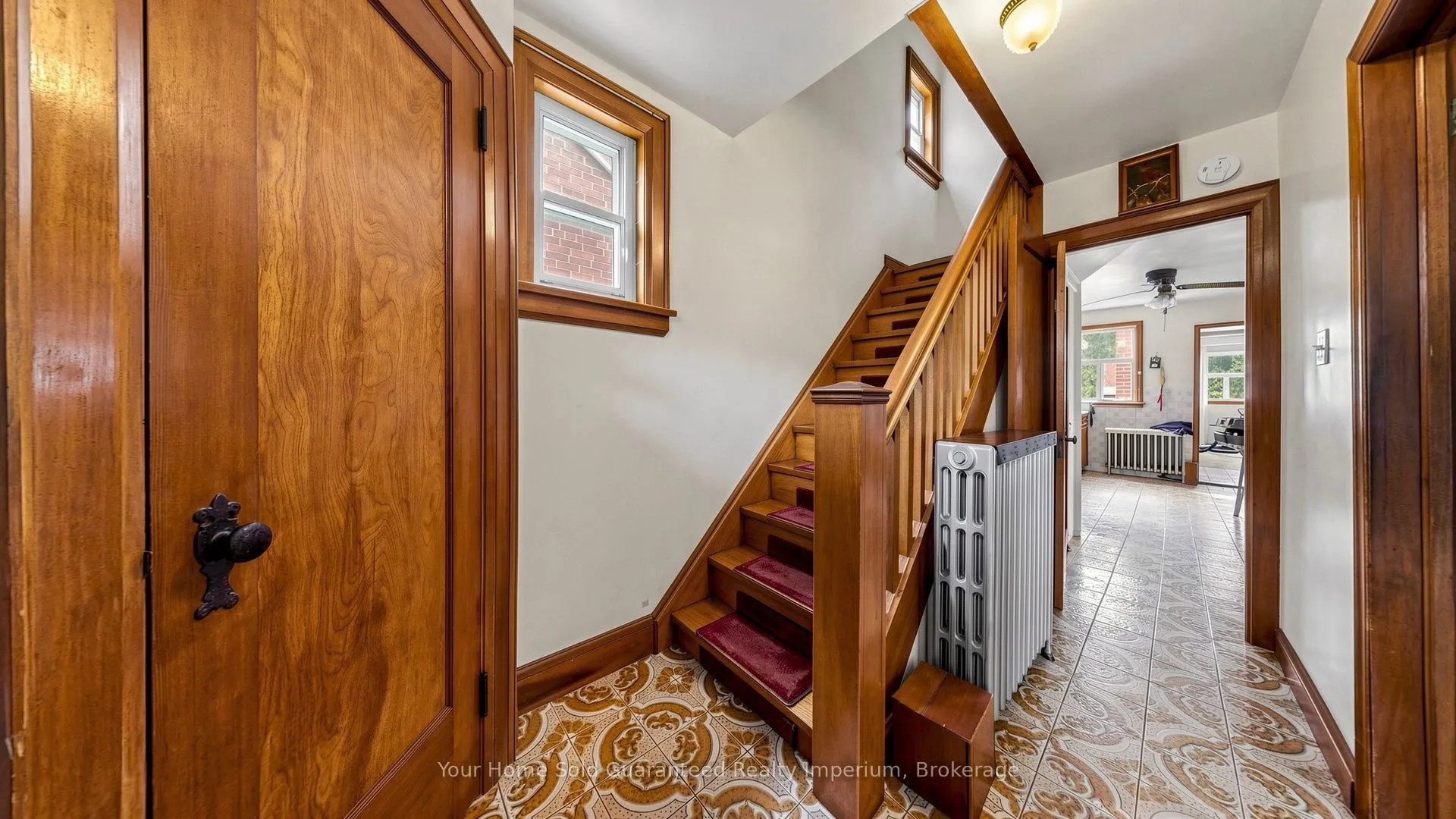 535 Soudan Avenue
