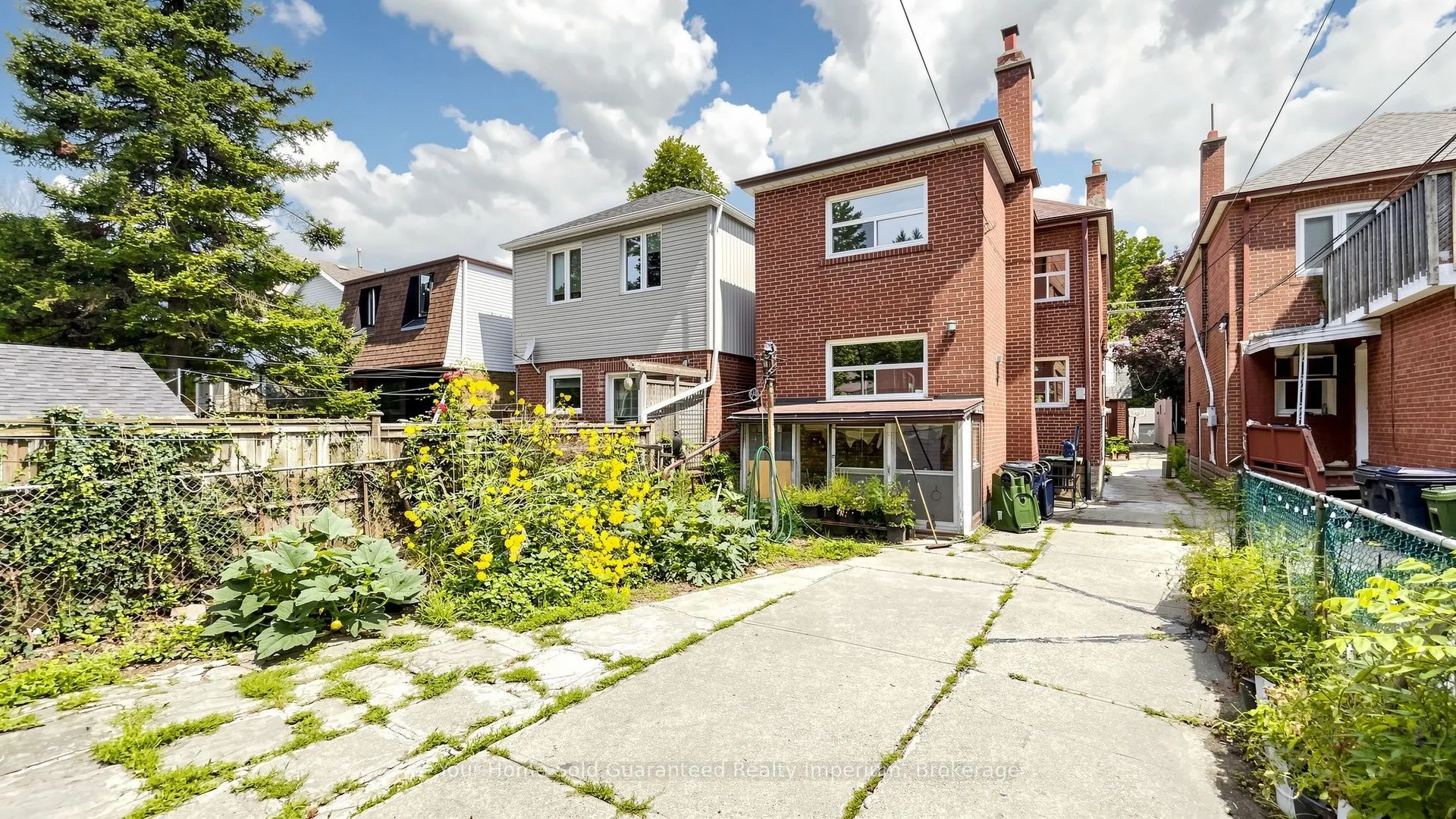 535 Soudan Avenue