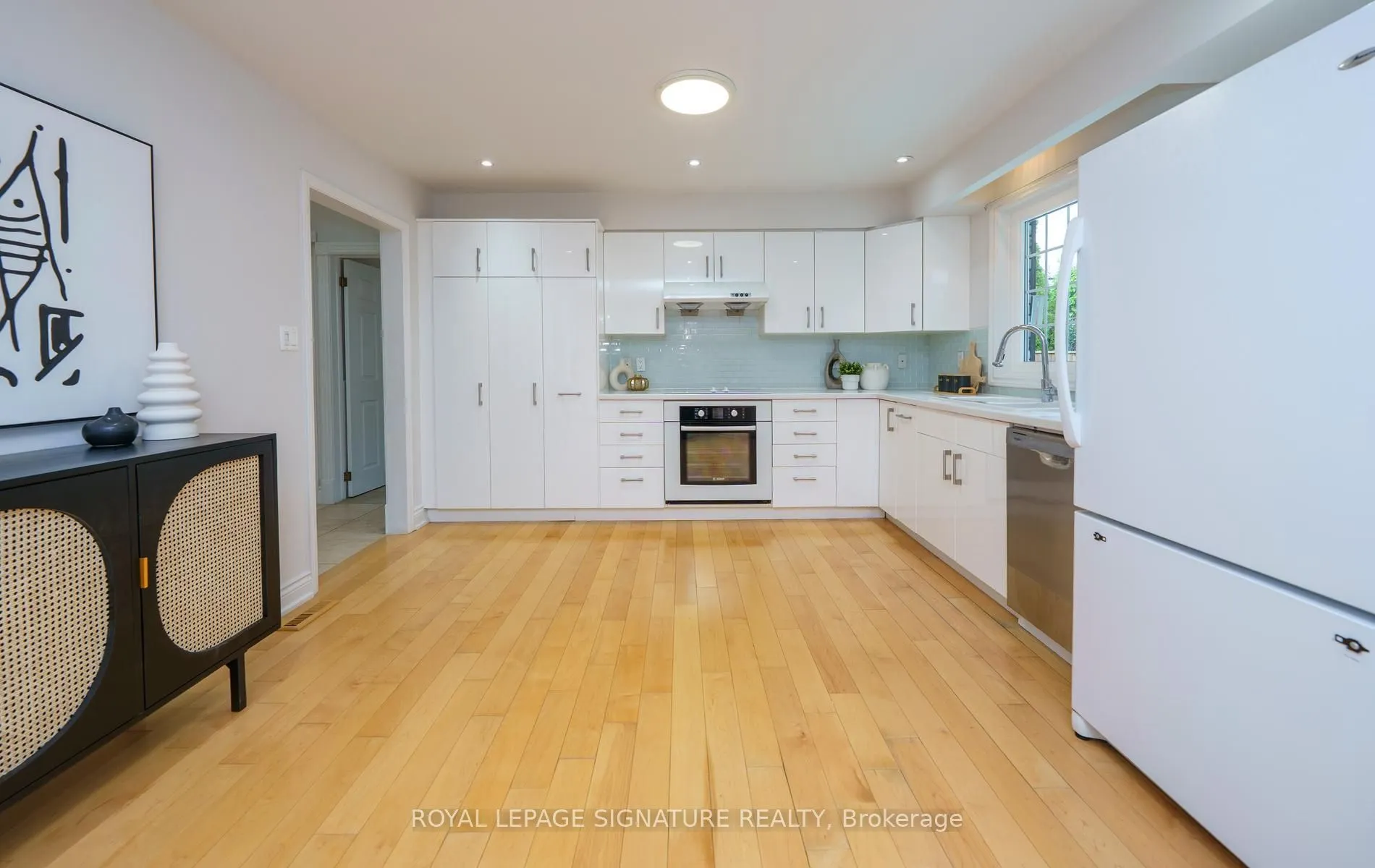 46 Caravan Drive
