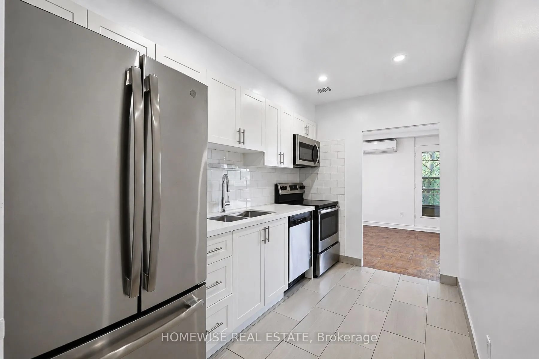 2500 Bathurst Street #401
