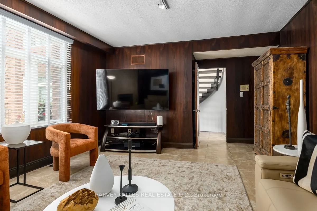 92 Prue Avenue