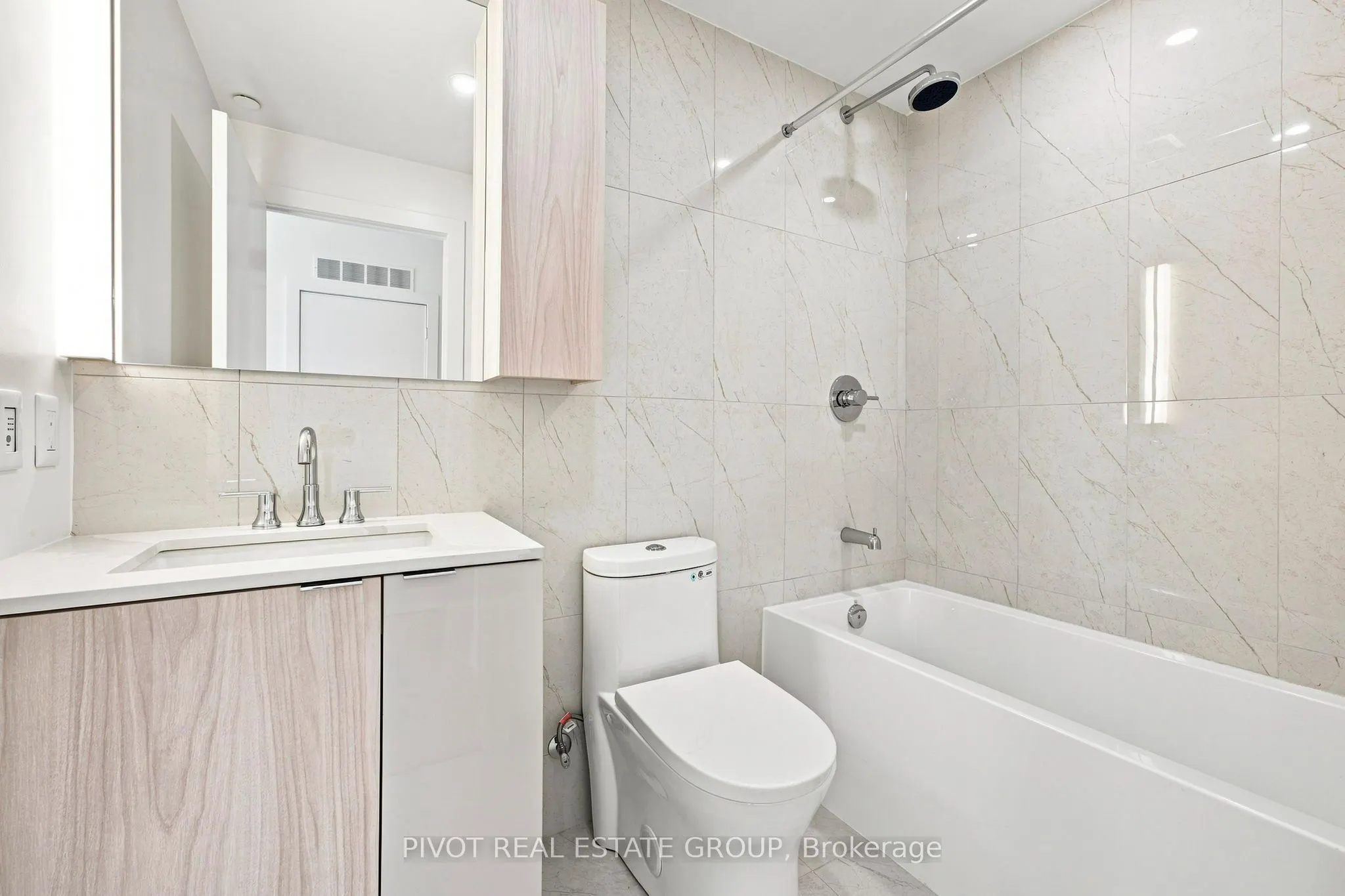 15 Mercer Street #4502