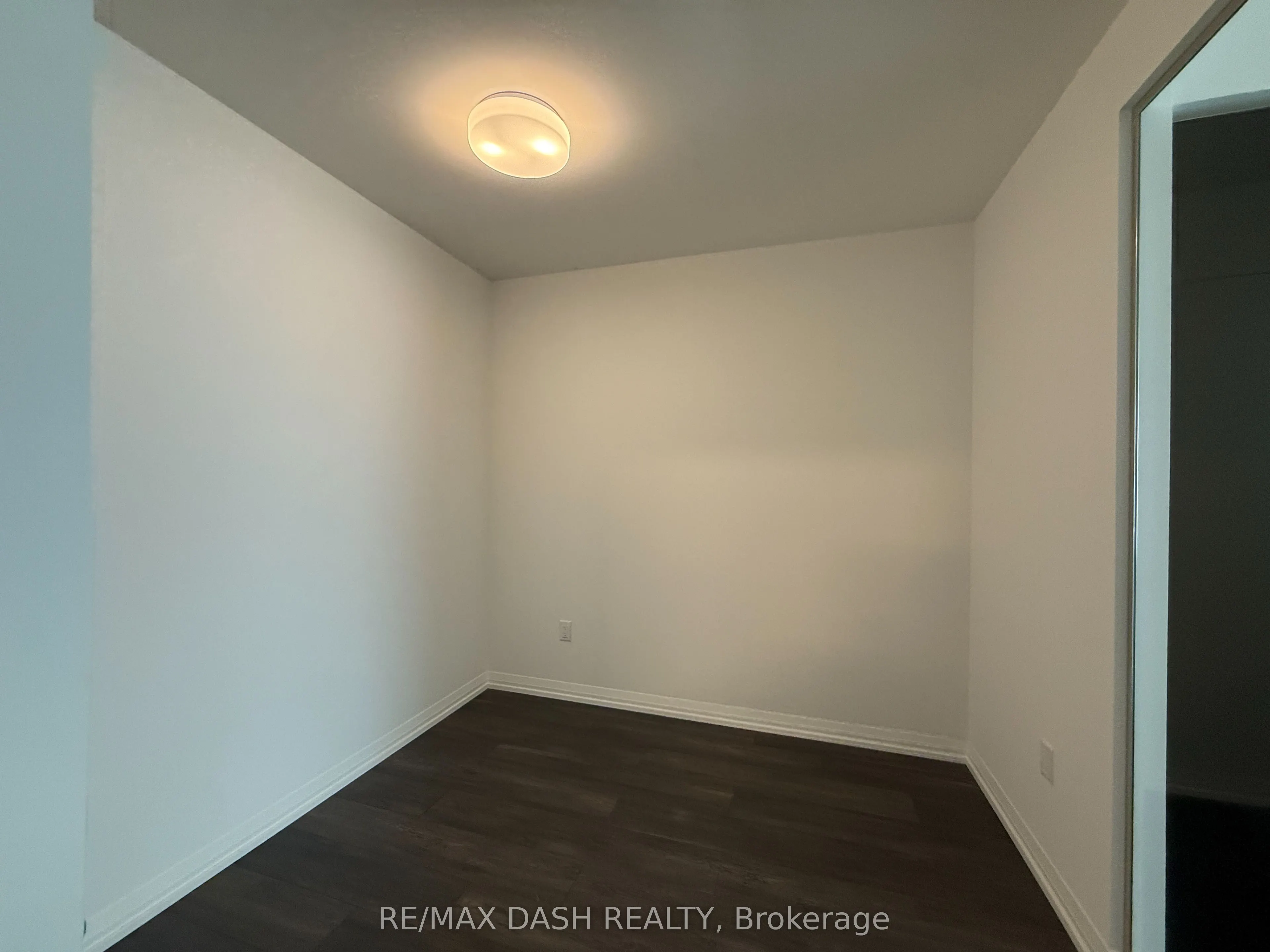 280 Dundas Street S #410