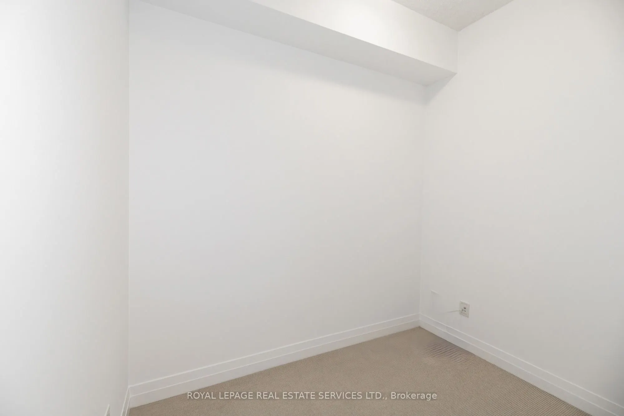 25 Carlton Street #603
