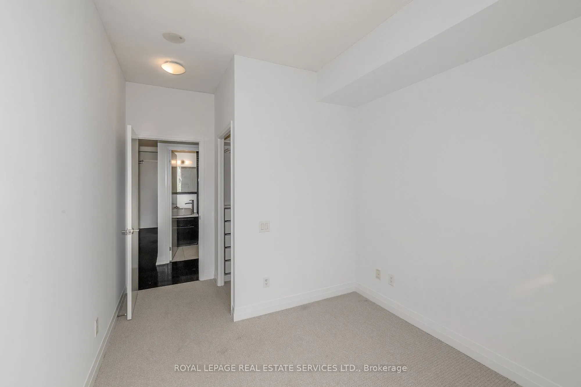 25 Carlton Street #603