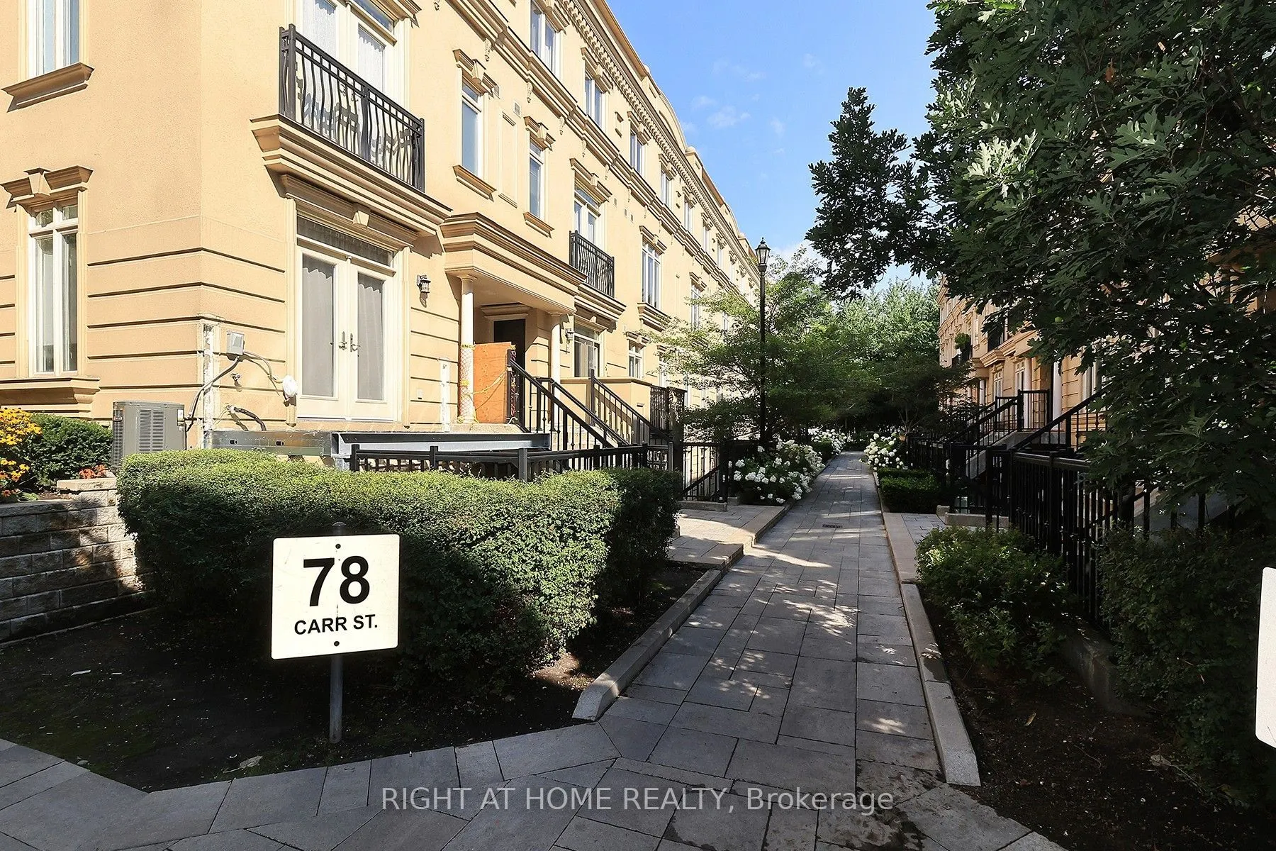 78 Carr Street #TH12