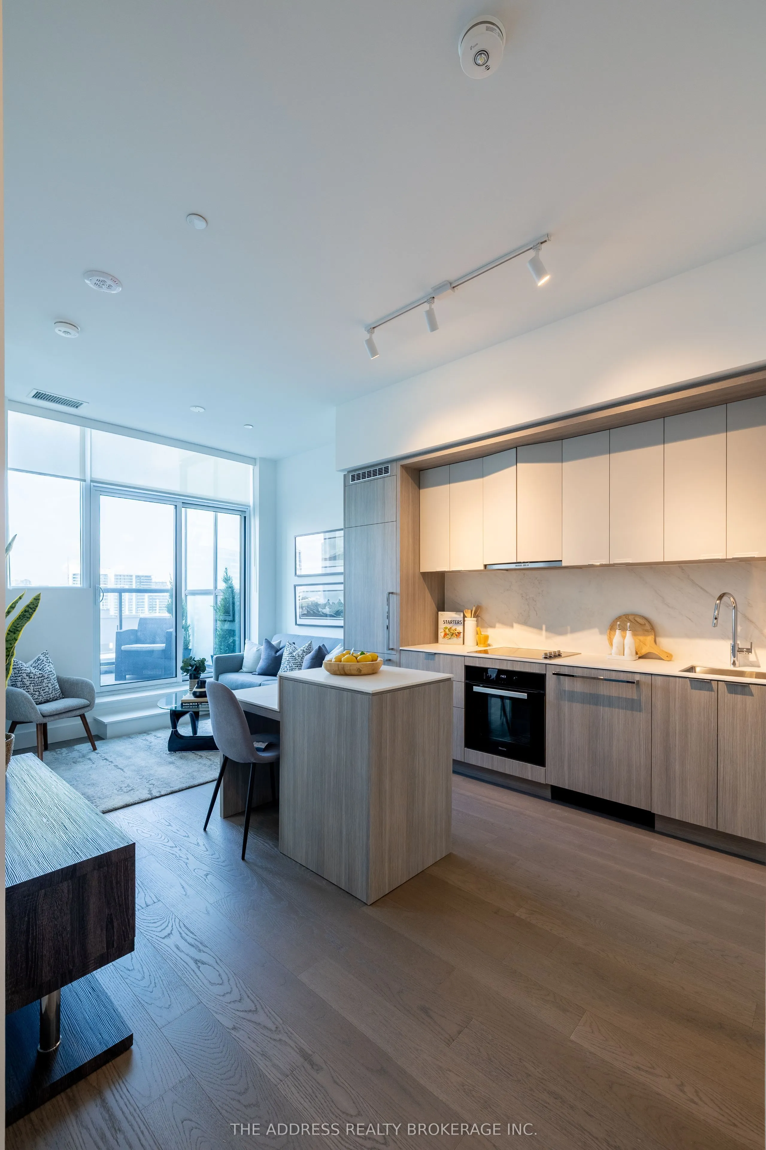 6 Greenbriar Road #1104