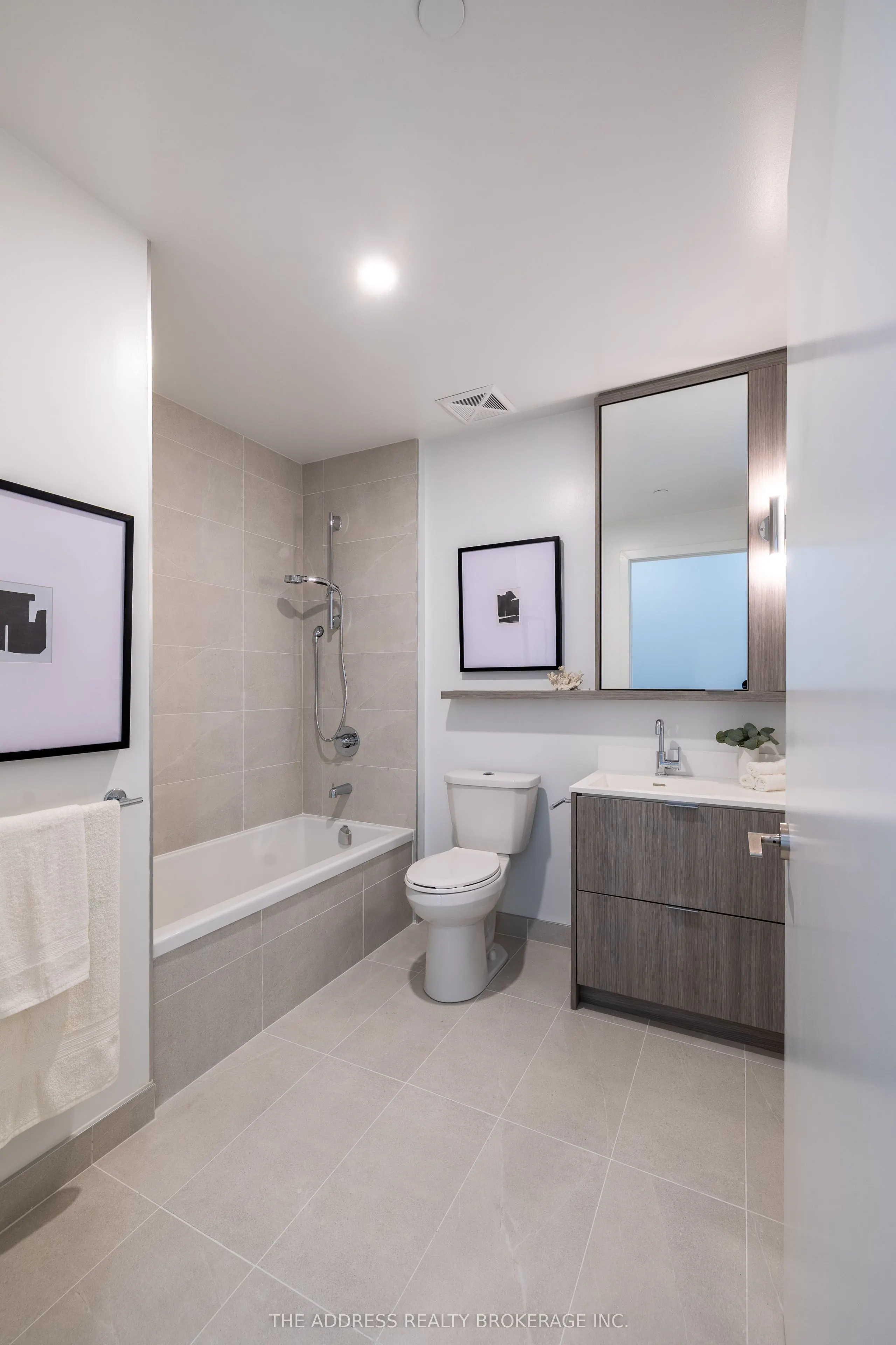 6 Greenbriar Road #1104