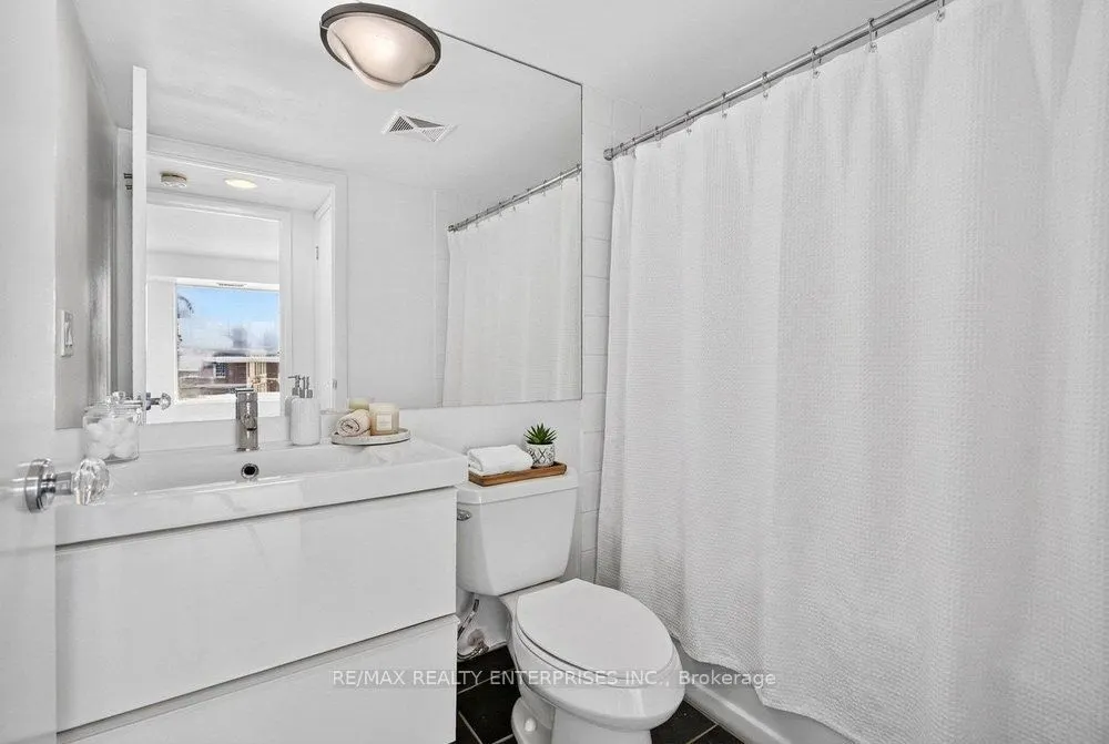231 Fort York Boulevard #412