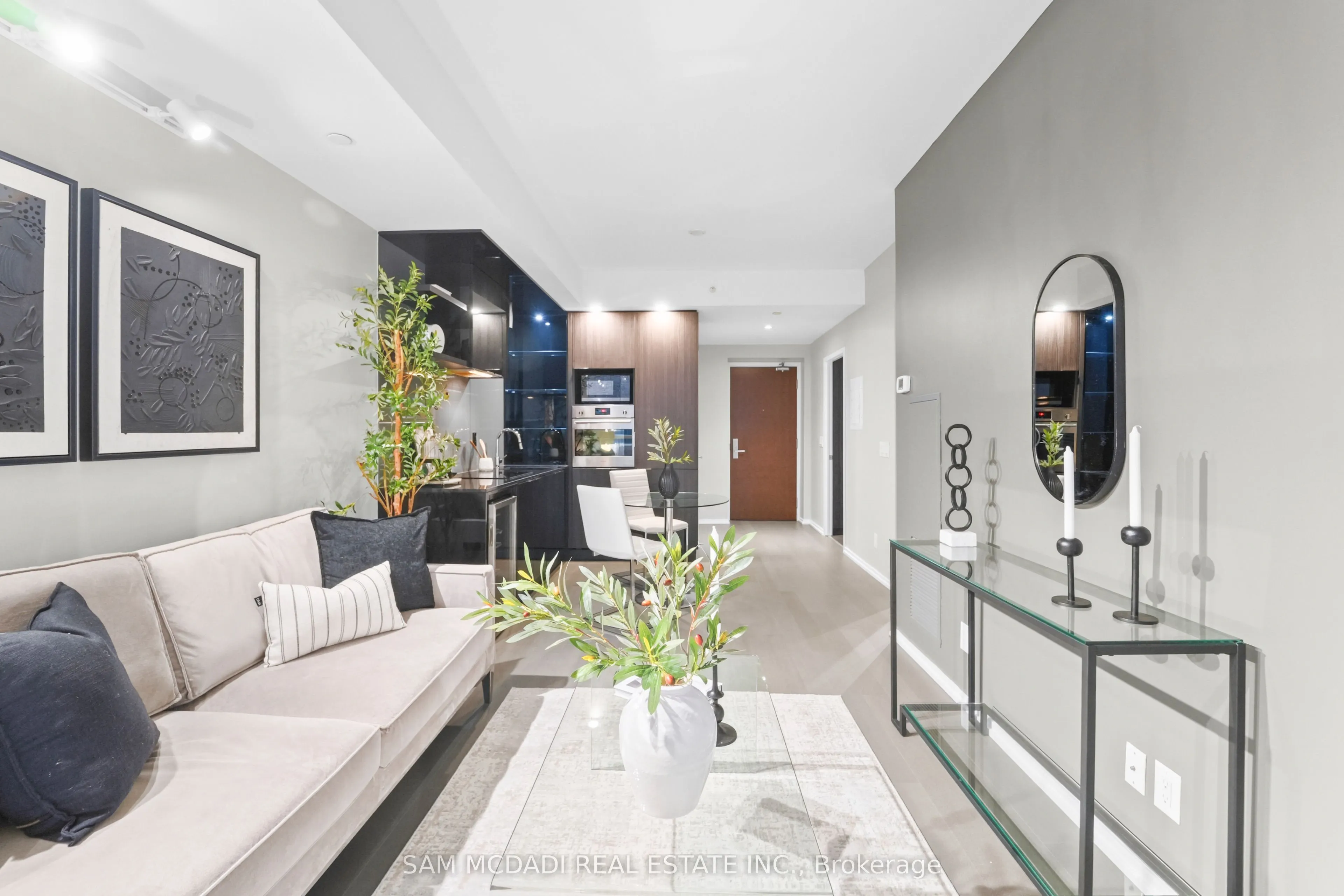 70 Temperance Street #608