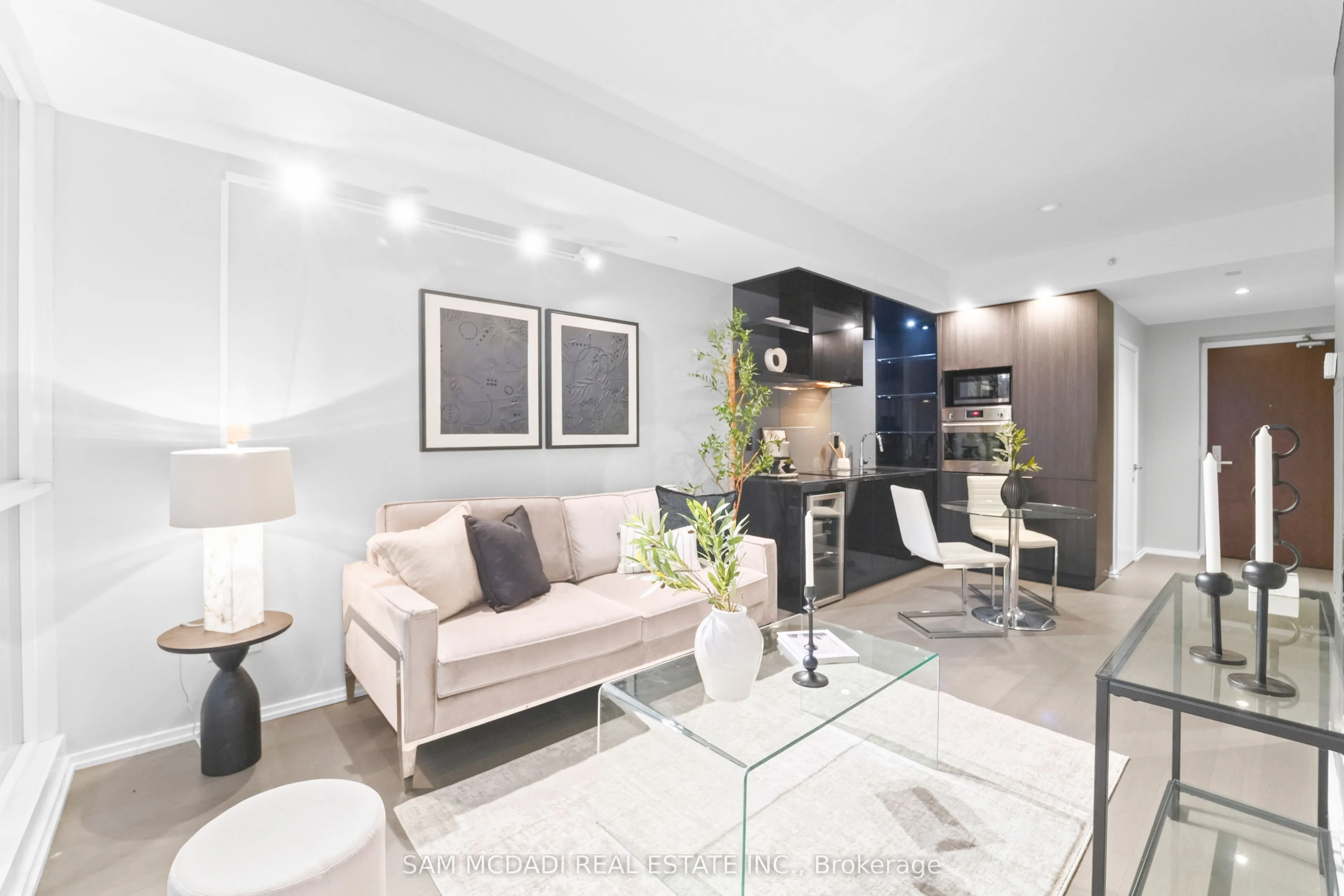 70 Temperance Street #608