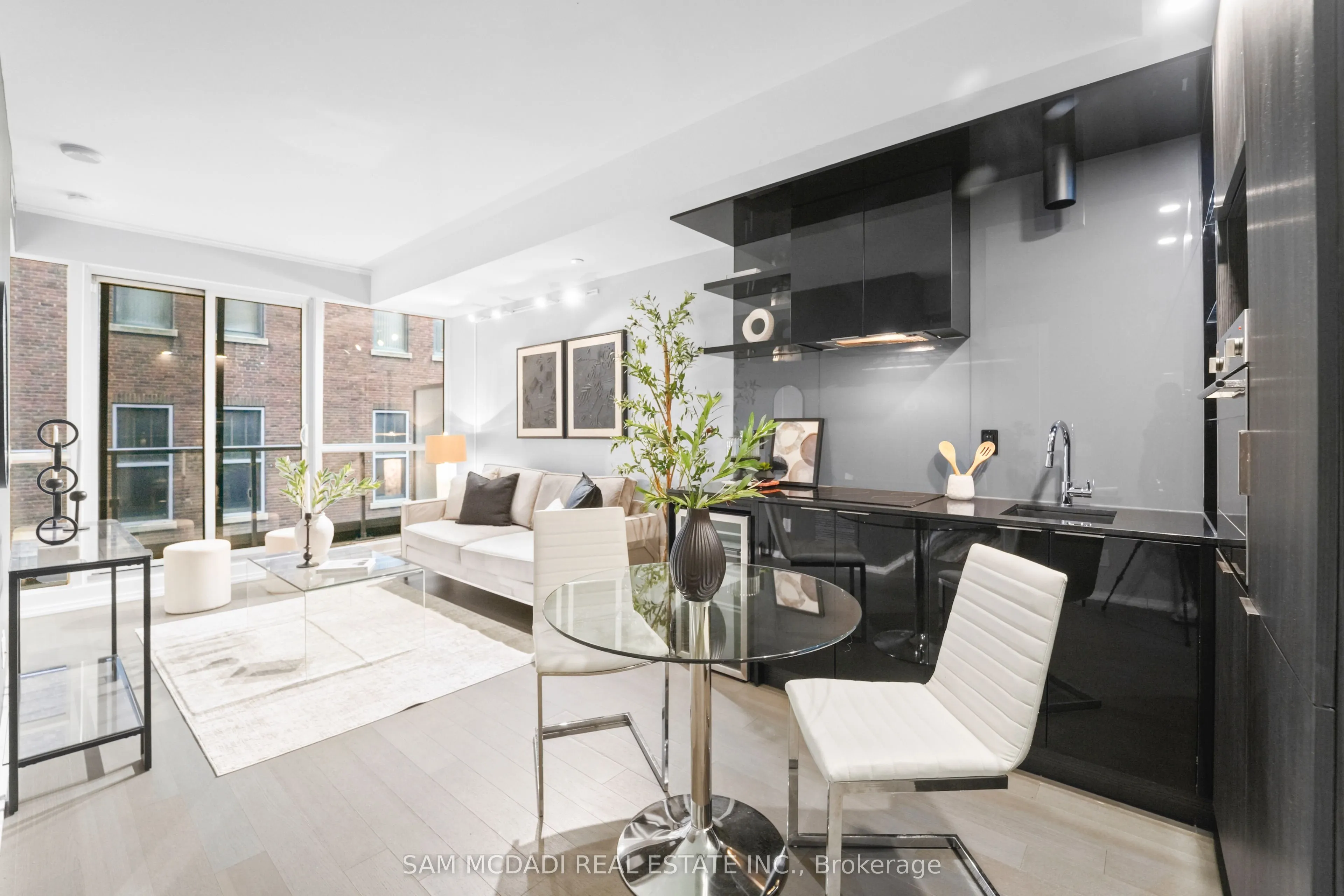 70 Temperance Street #608