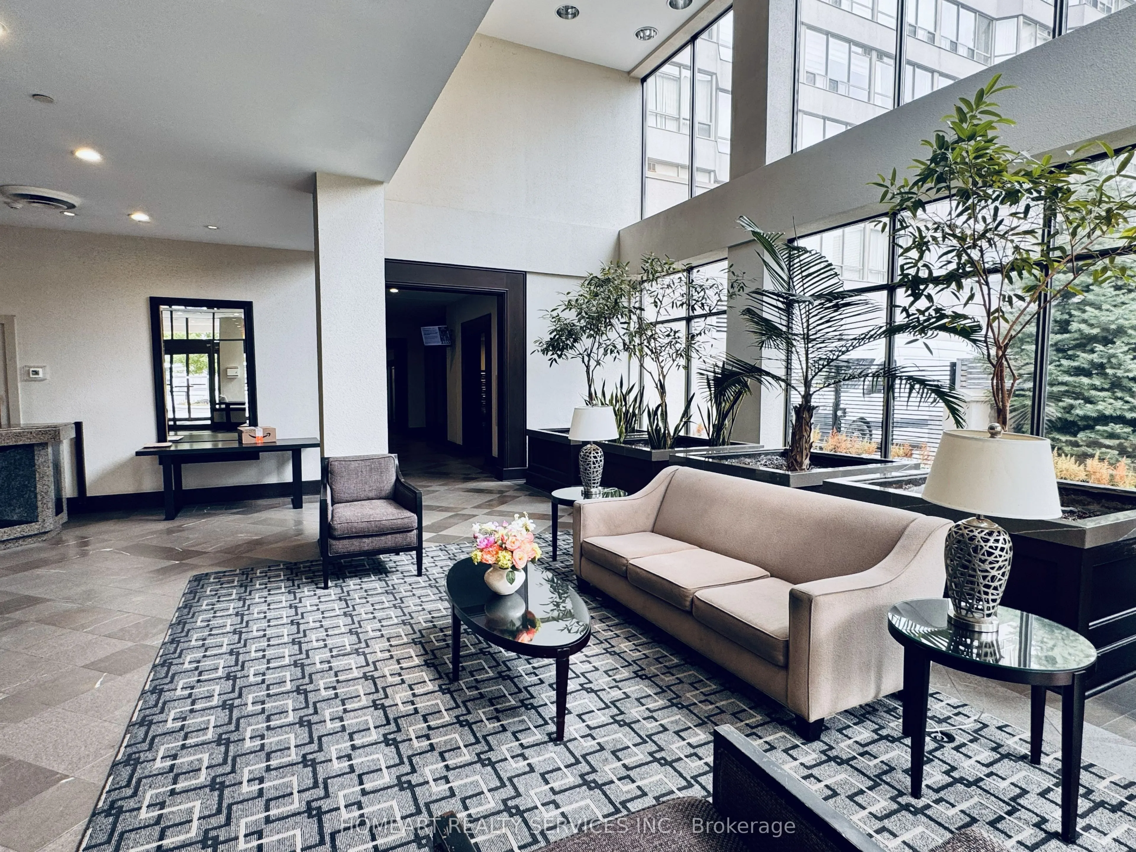 30 Greenfield Avenue #1806