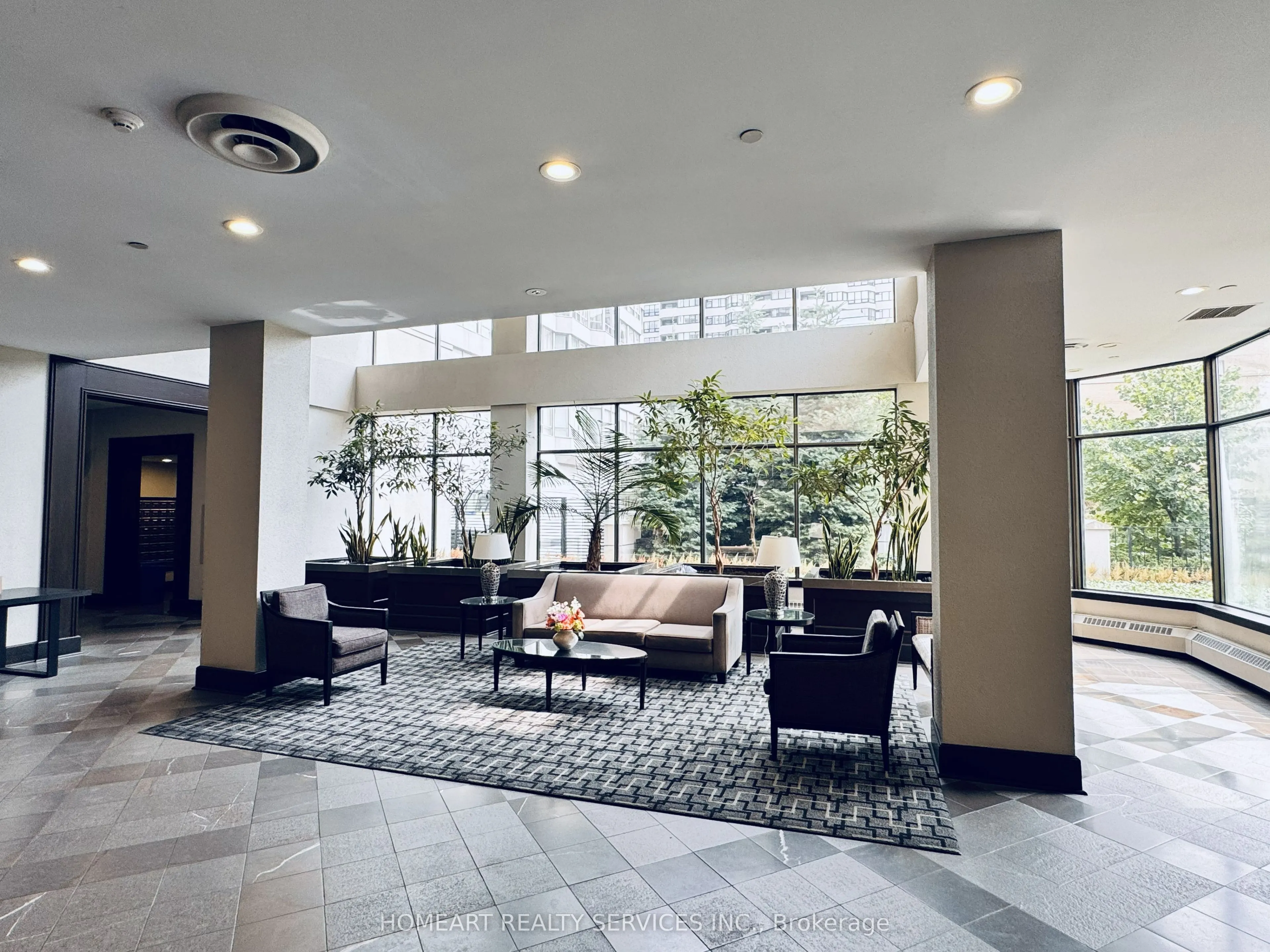 30 Greenfield Avenue #1806